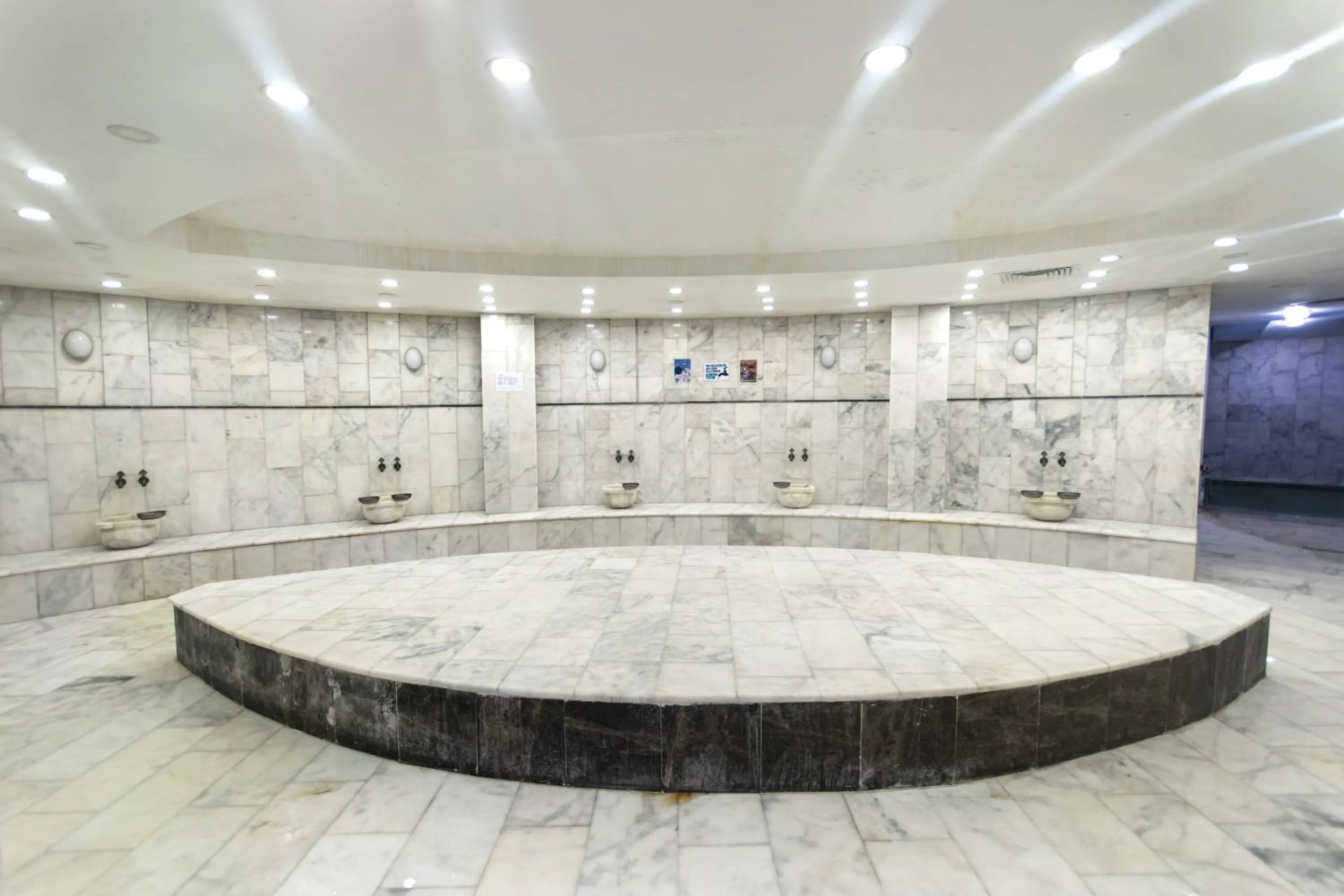 Public Bath in CONNECT THERMAL HOTEL