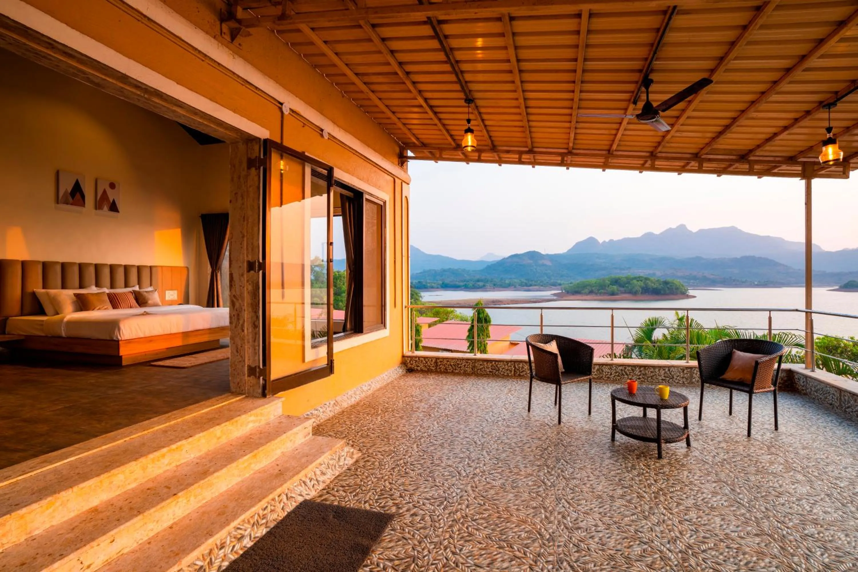 Balcony/Terrace in Zostel Plus Lonavala