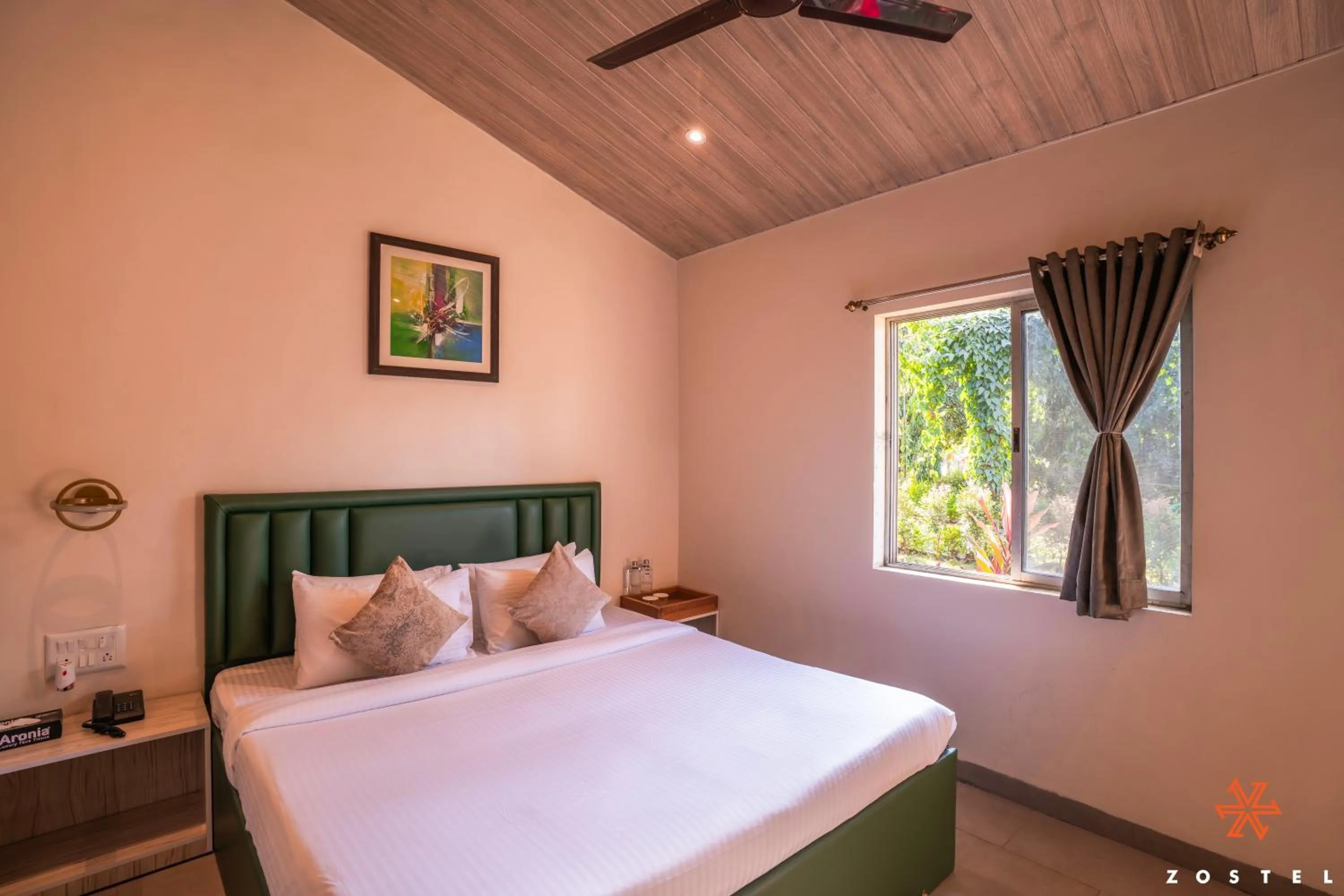 Bed in Zostel Plus Lonavala