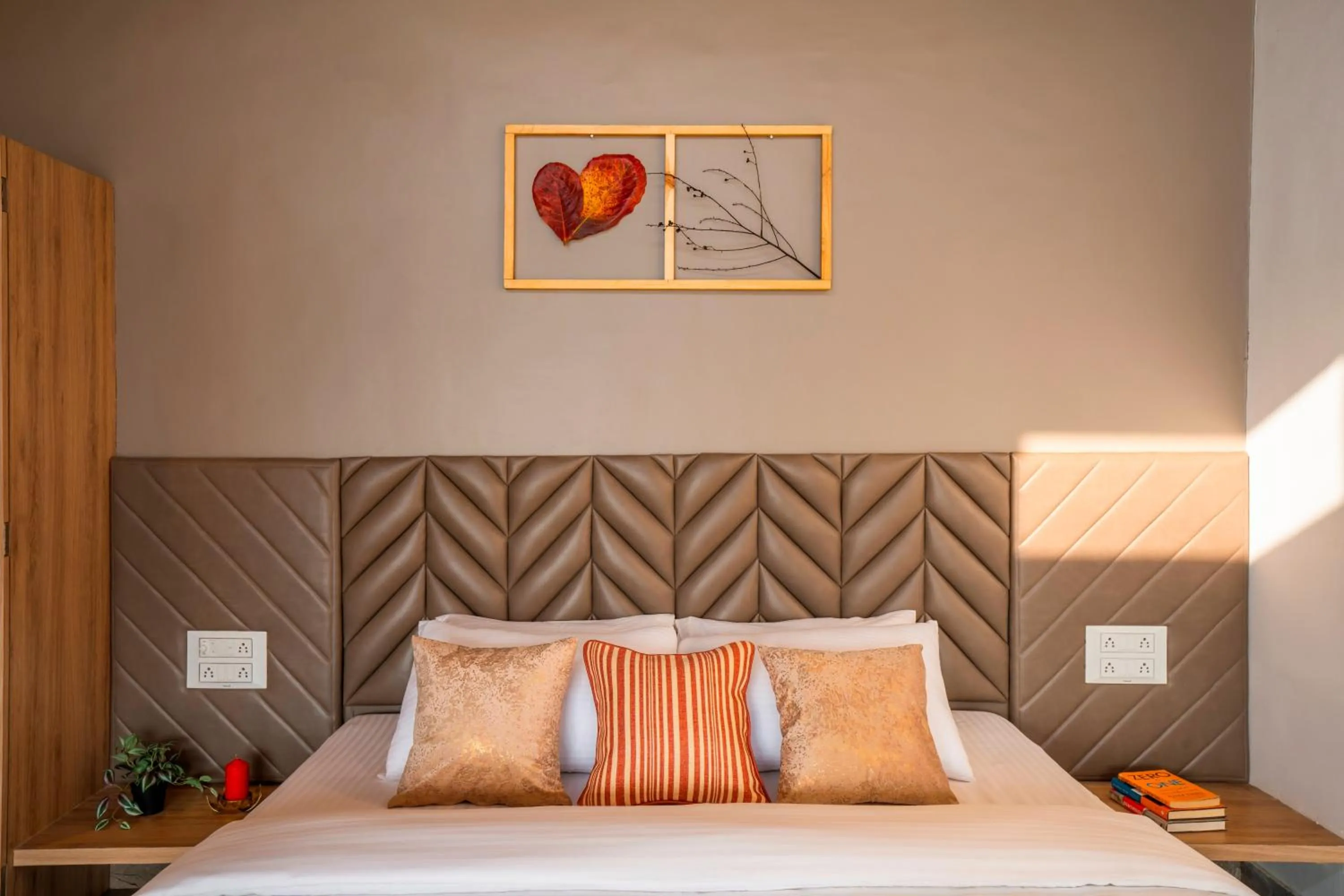 Photo of the whole room, Bed in Zostel Plus Lonavala