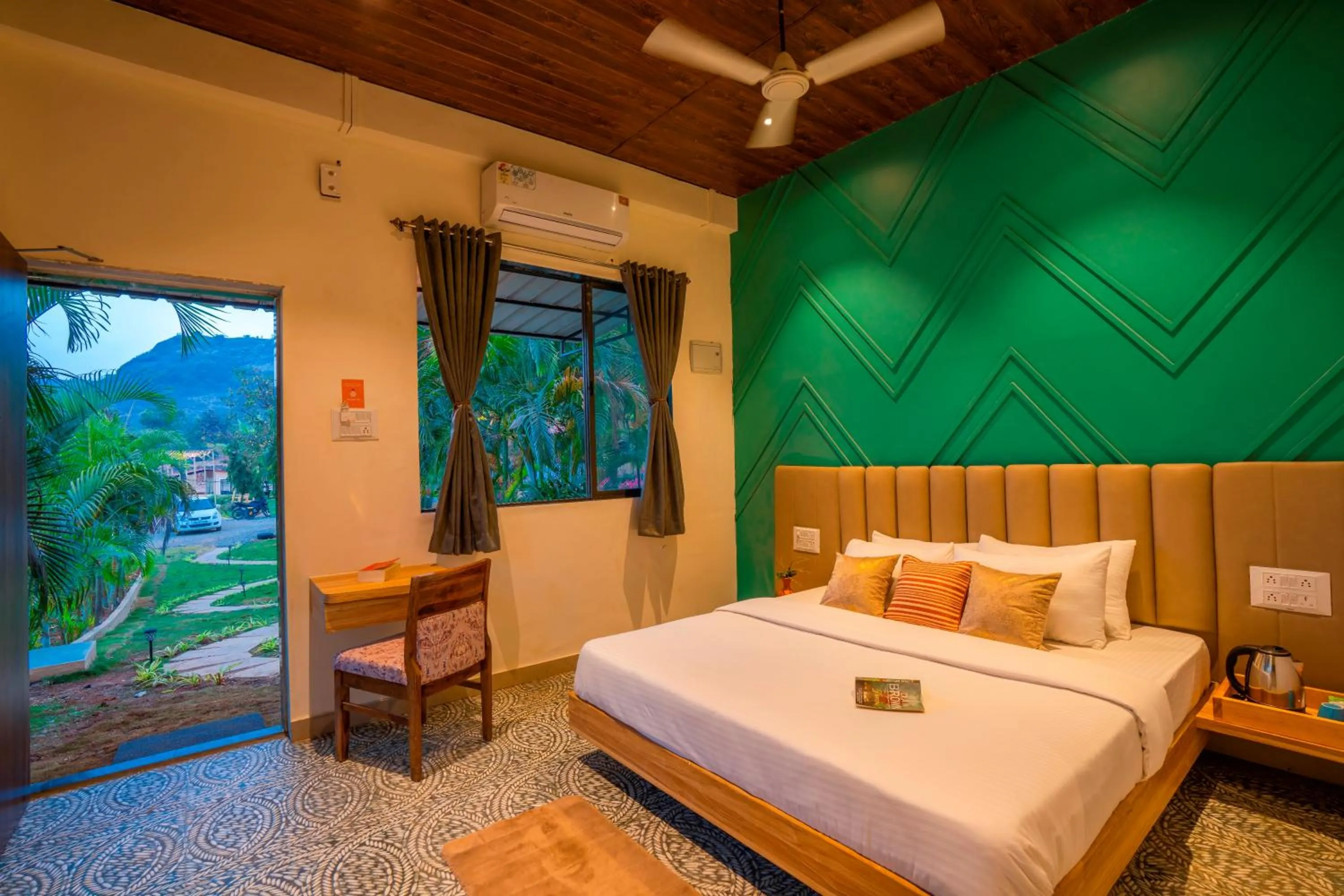 Photo of the whole room, Bed in Zostel Plus Lonavala