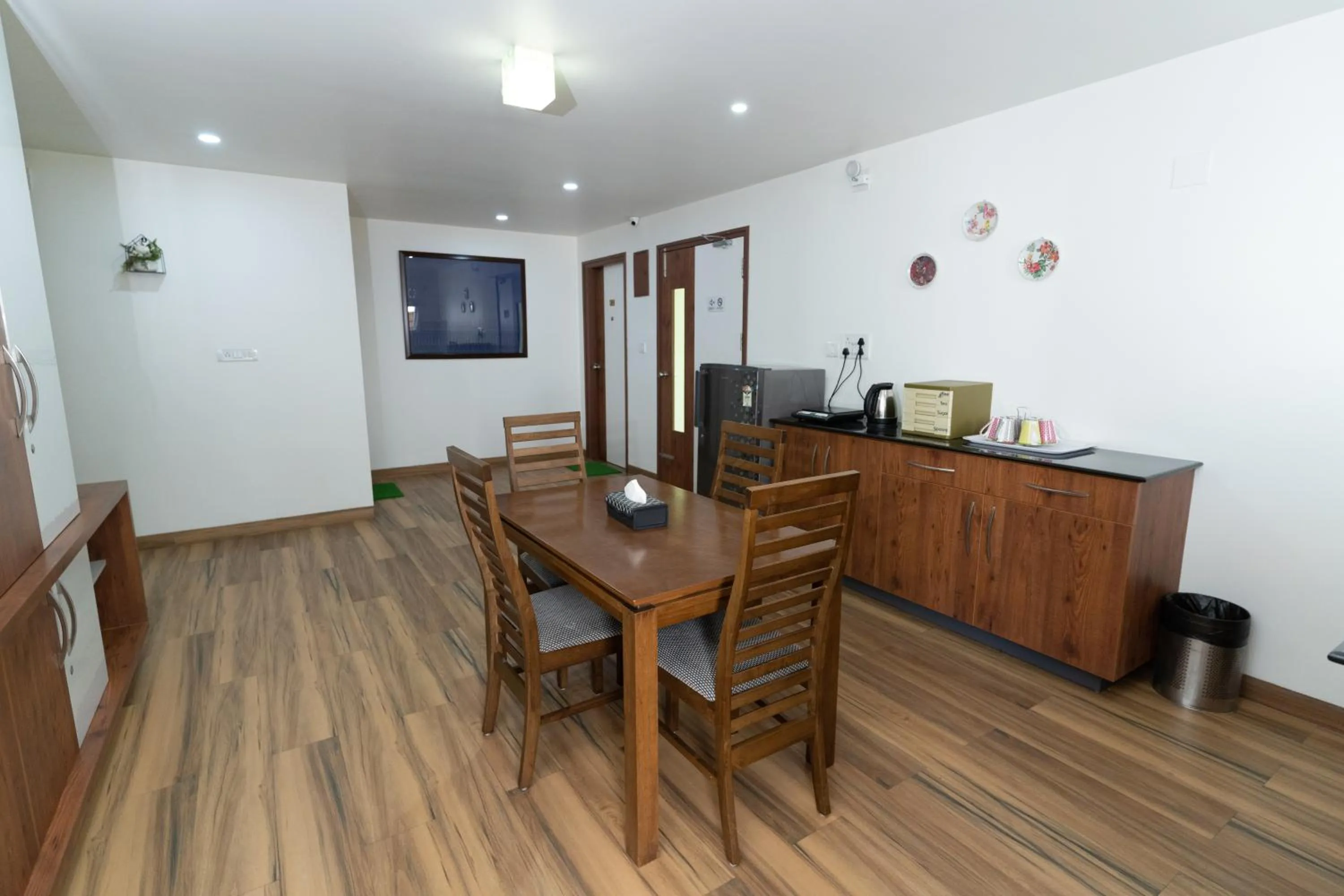 Dining area in Regal Suites