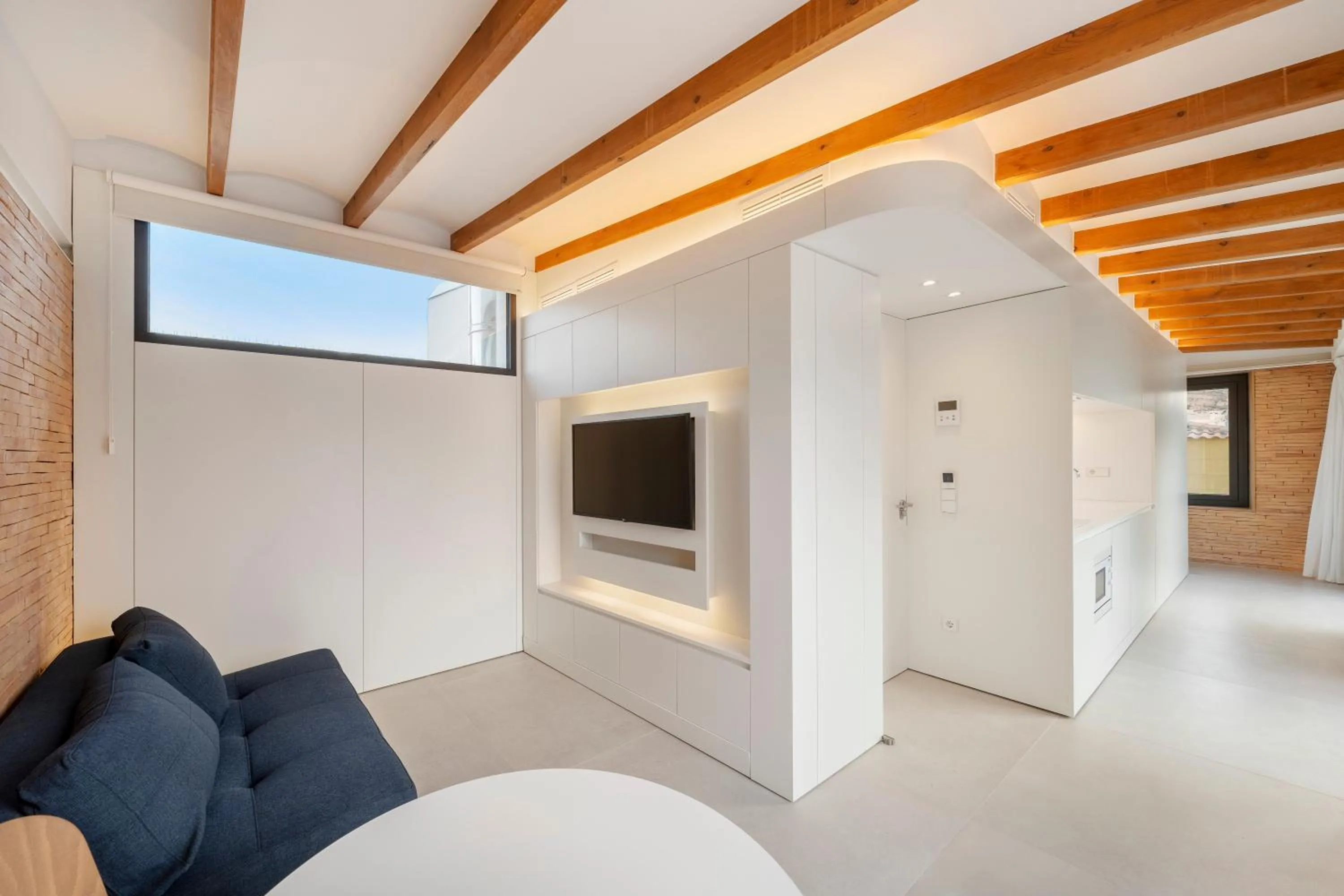 Communal lounge/ TV room in Tandem Pórtico Alicante Suites