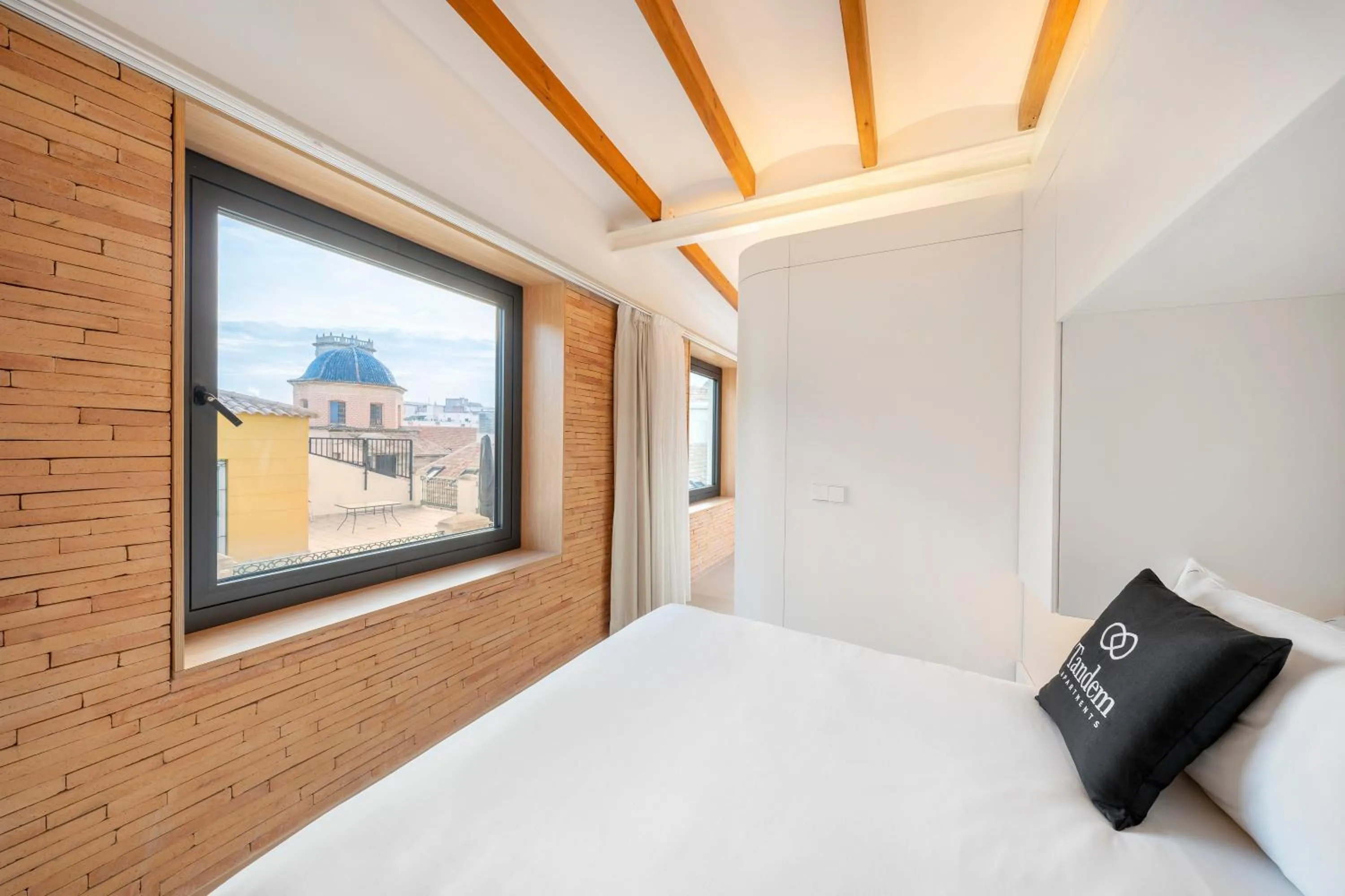 Bedroom, Bed in Tandem Pórtico Alicante Suites