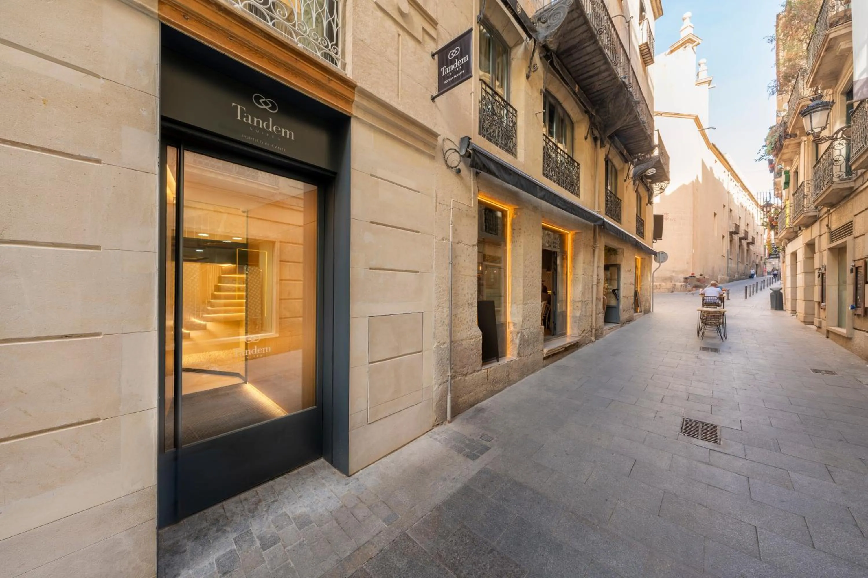 Property building in Tandem Pórtico Alicante Suites