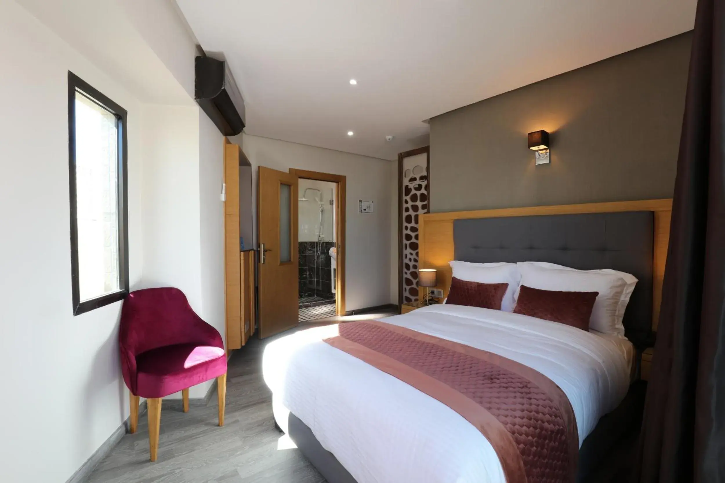 Queen Room with Balcony in Silver Suites Hotel & Spa Casablanca Queen Room with Balcony in Silver Suites Hotel & Spa Casablanca