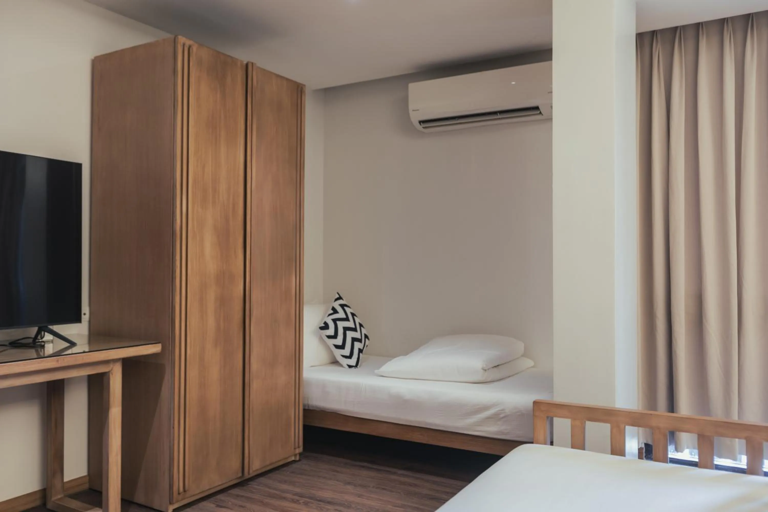 Bed in Isla Amara Resort