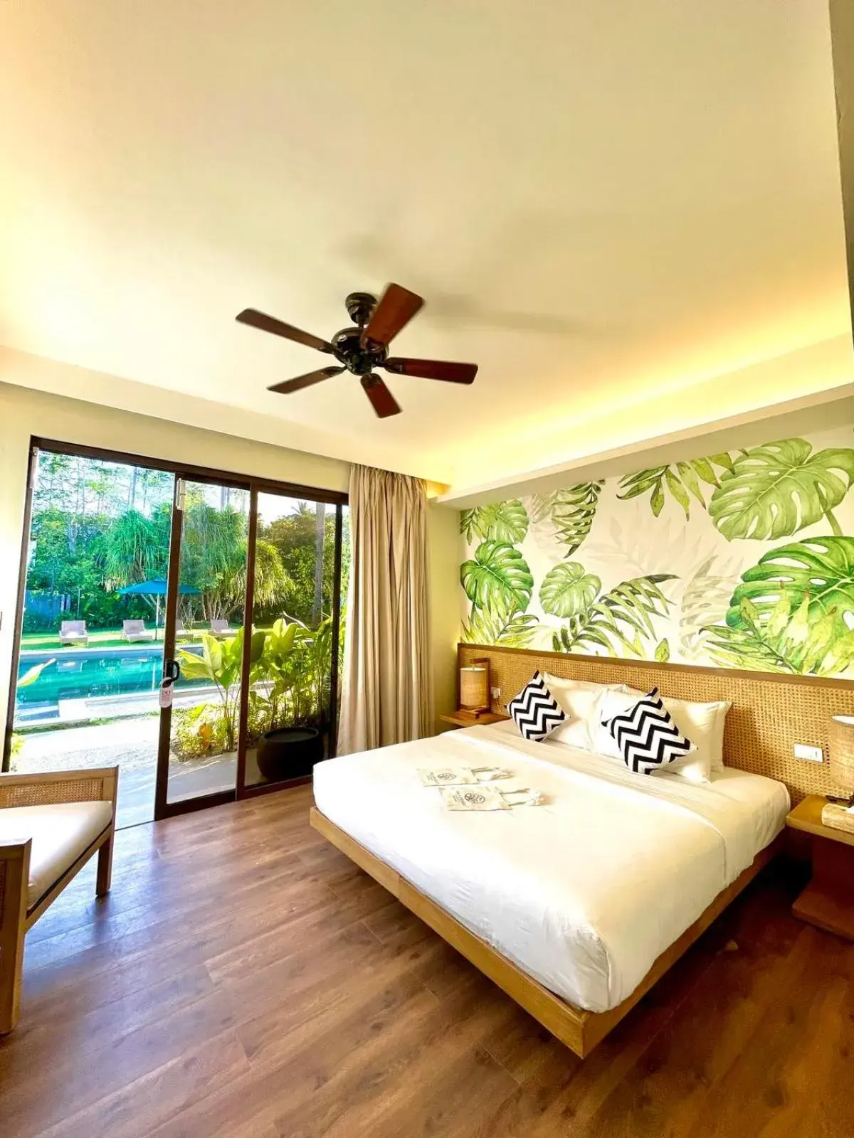 Deluxe Room in Isla Amara Resort Deluxe Room in Isla Amara Resort