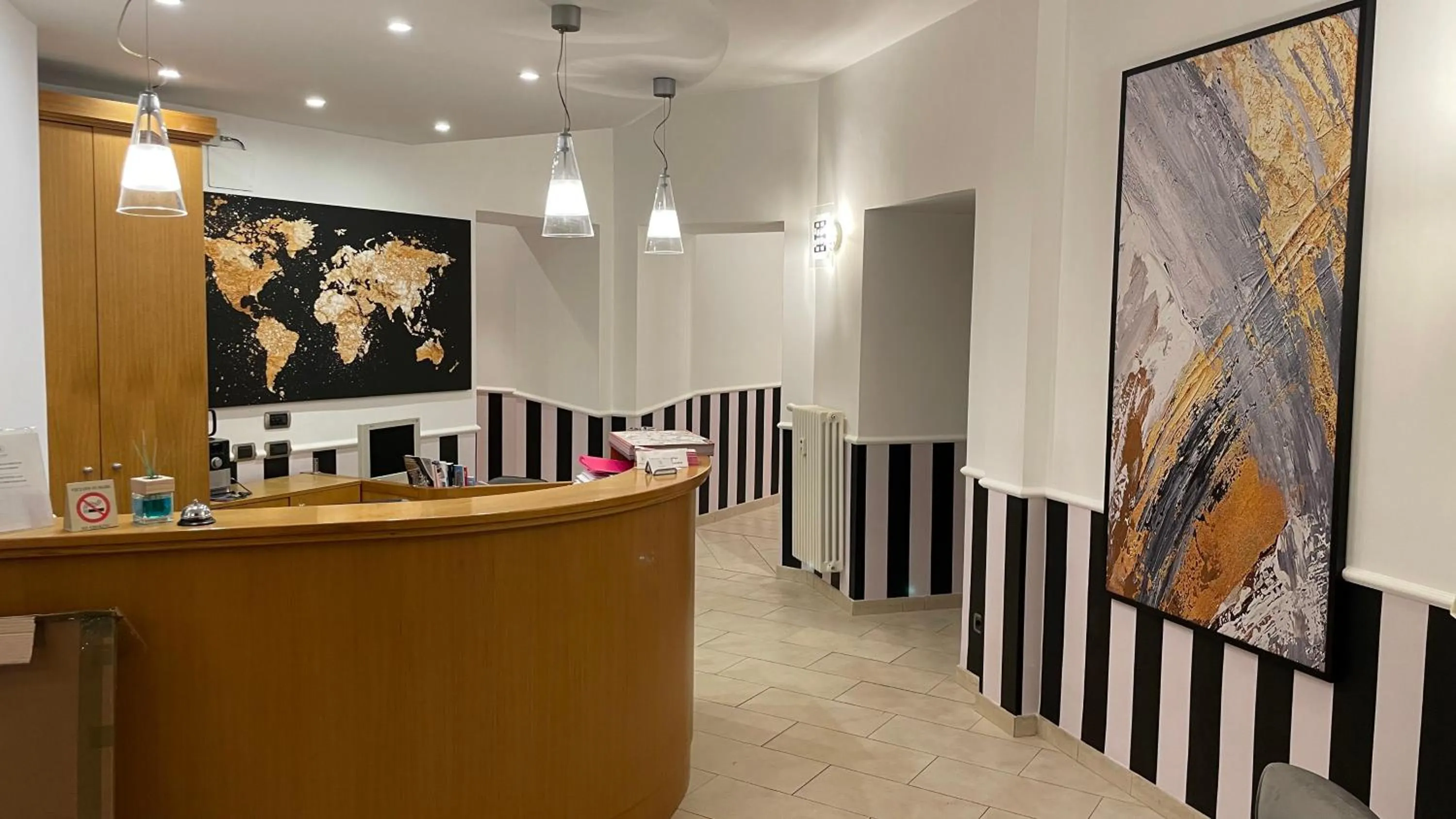 Lobby or reception in Roma dei Papi B&B