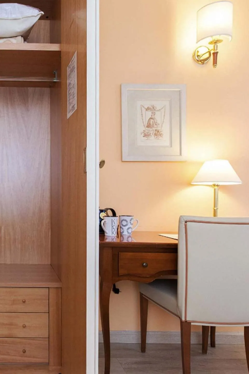 Photo of the whole room in LVG Hotel Collection - Pallanza