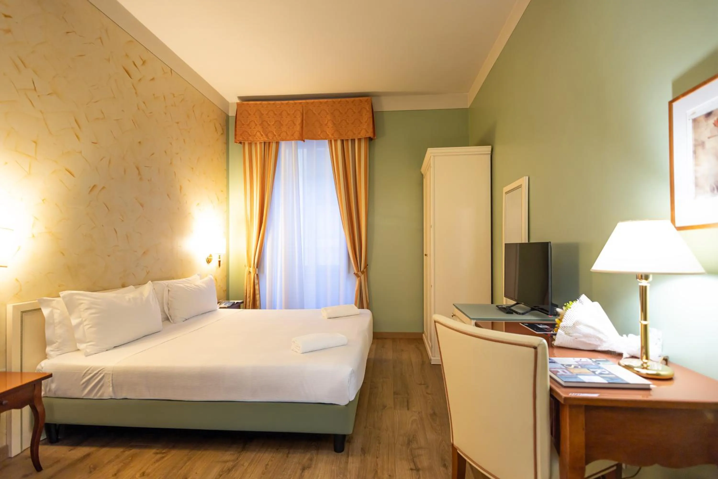 Bed in LVG Hotel Collection - Pallanza