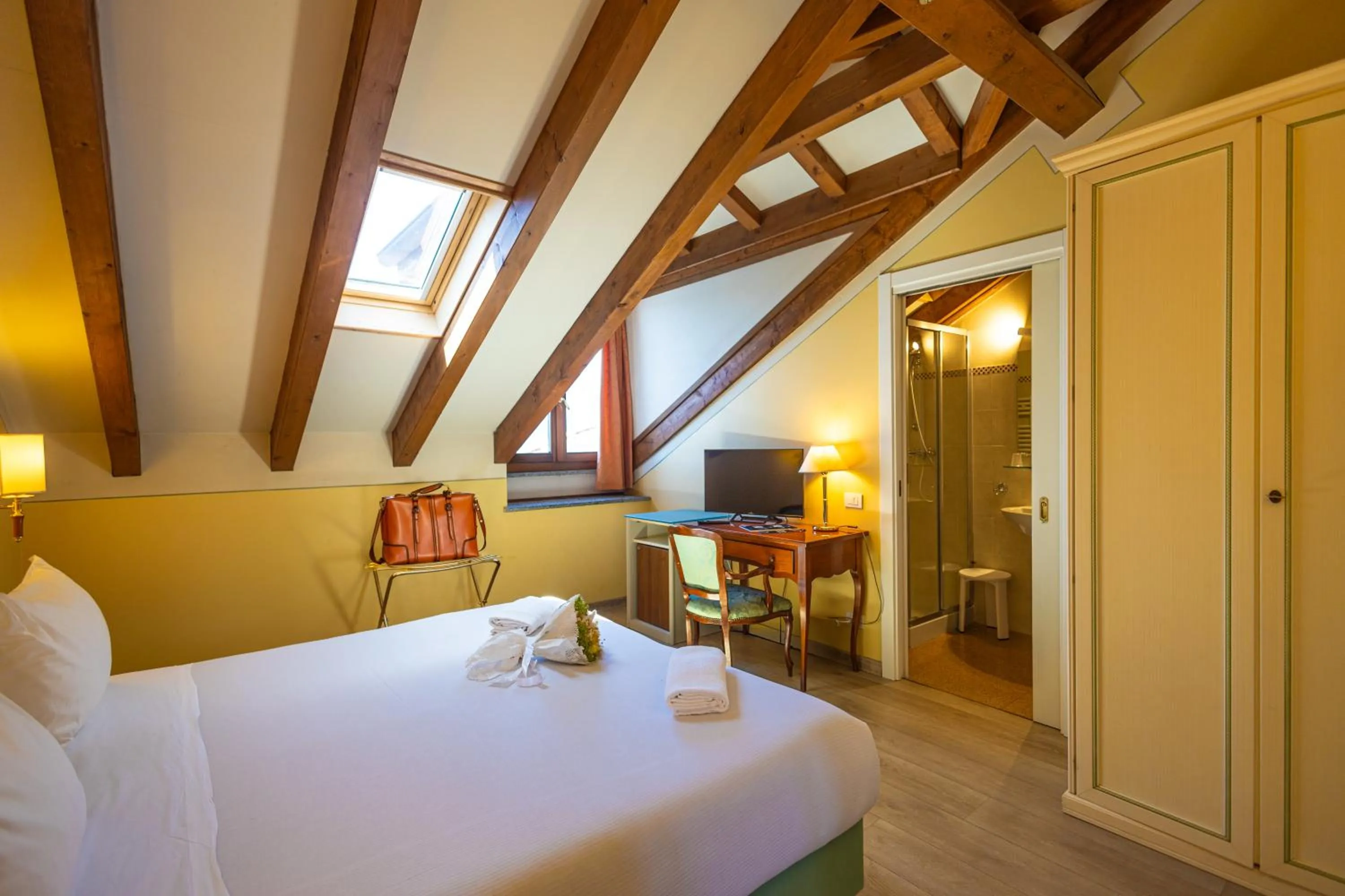 Bed in LVG Hotel Collection - Pallanza