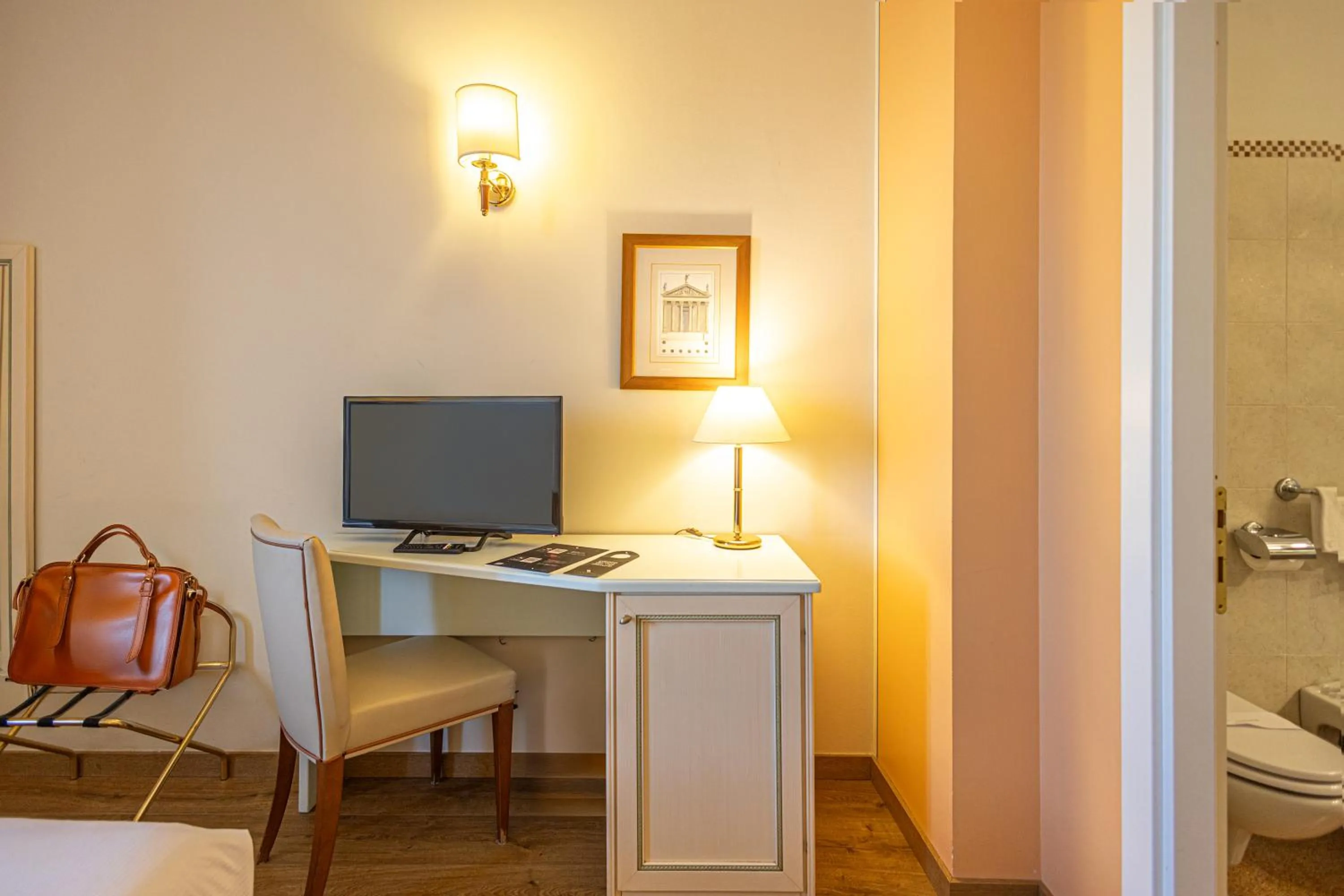 TV and multimedia in LVG Hotel Collection - Pallanza