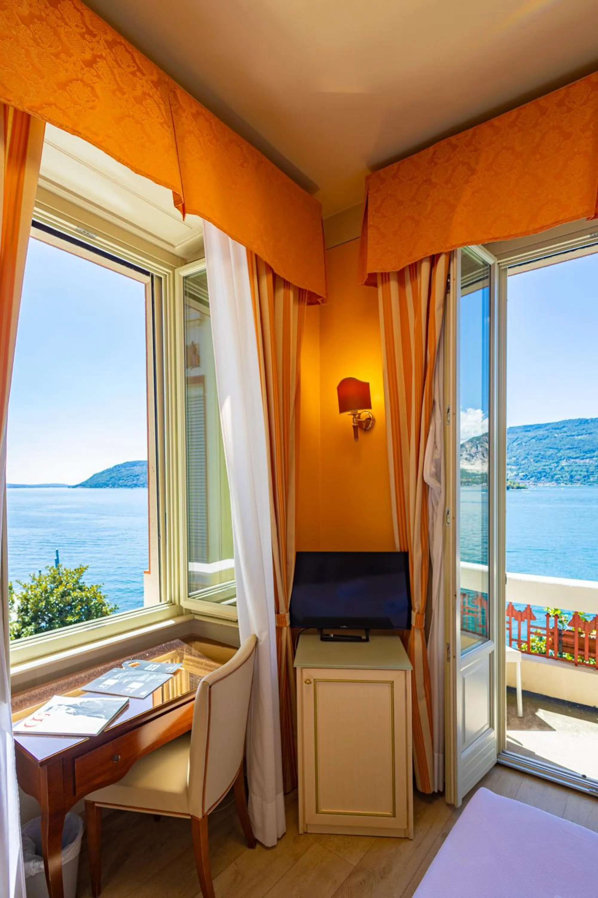 Bed in LVG Hotel Collection - Pallanza