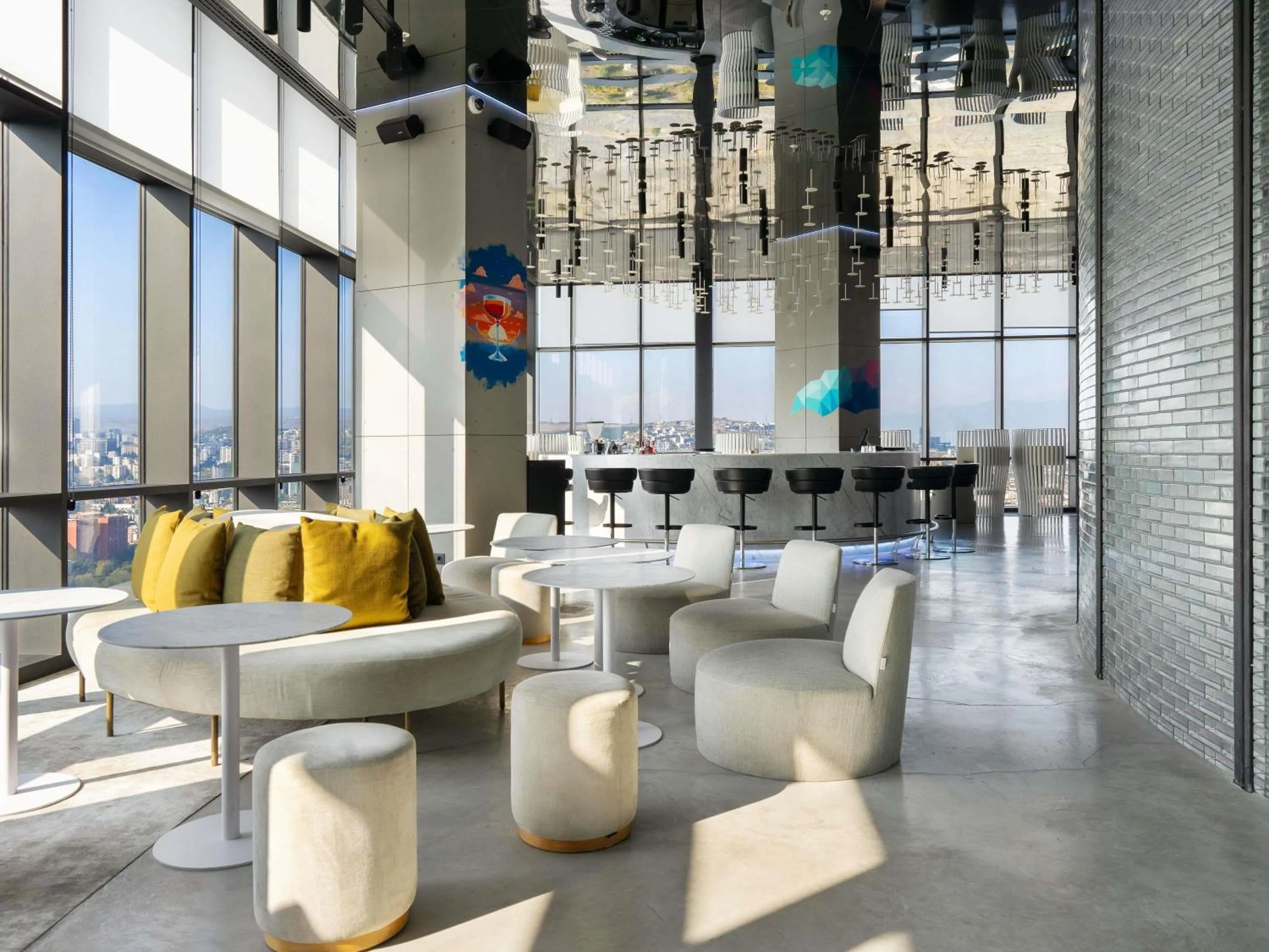 Lounge or bar in Pullman Tbilisi Axis Towers