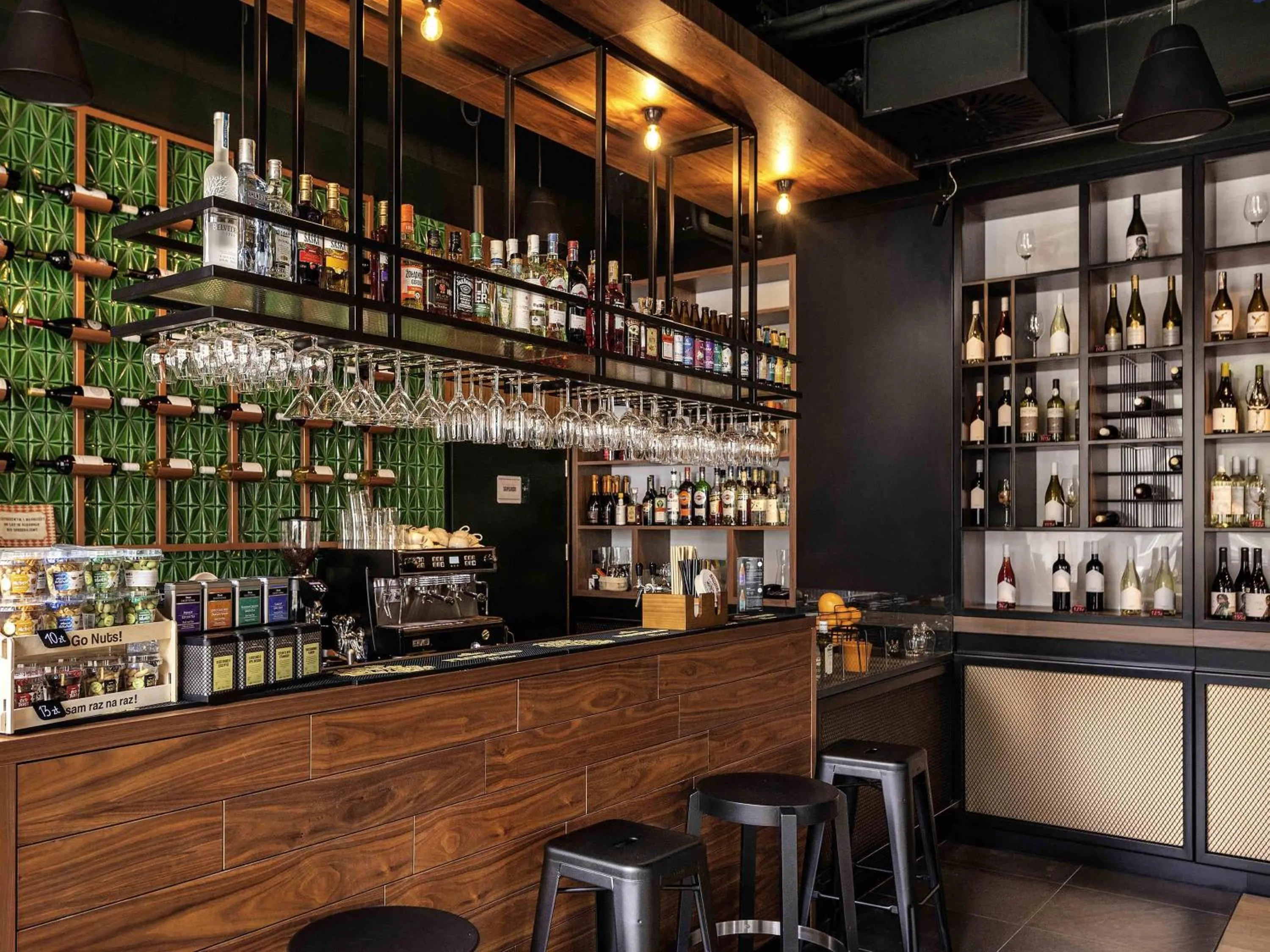 Lounge or bar in ibis Styles Szczecin Stare Miasto