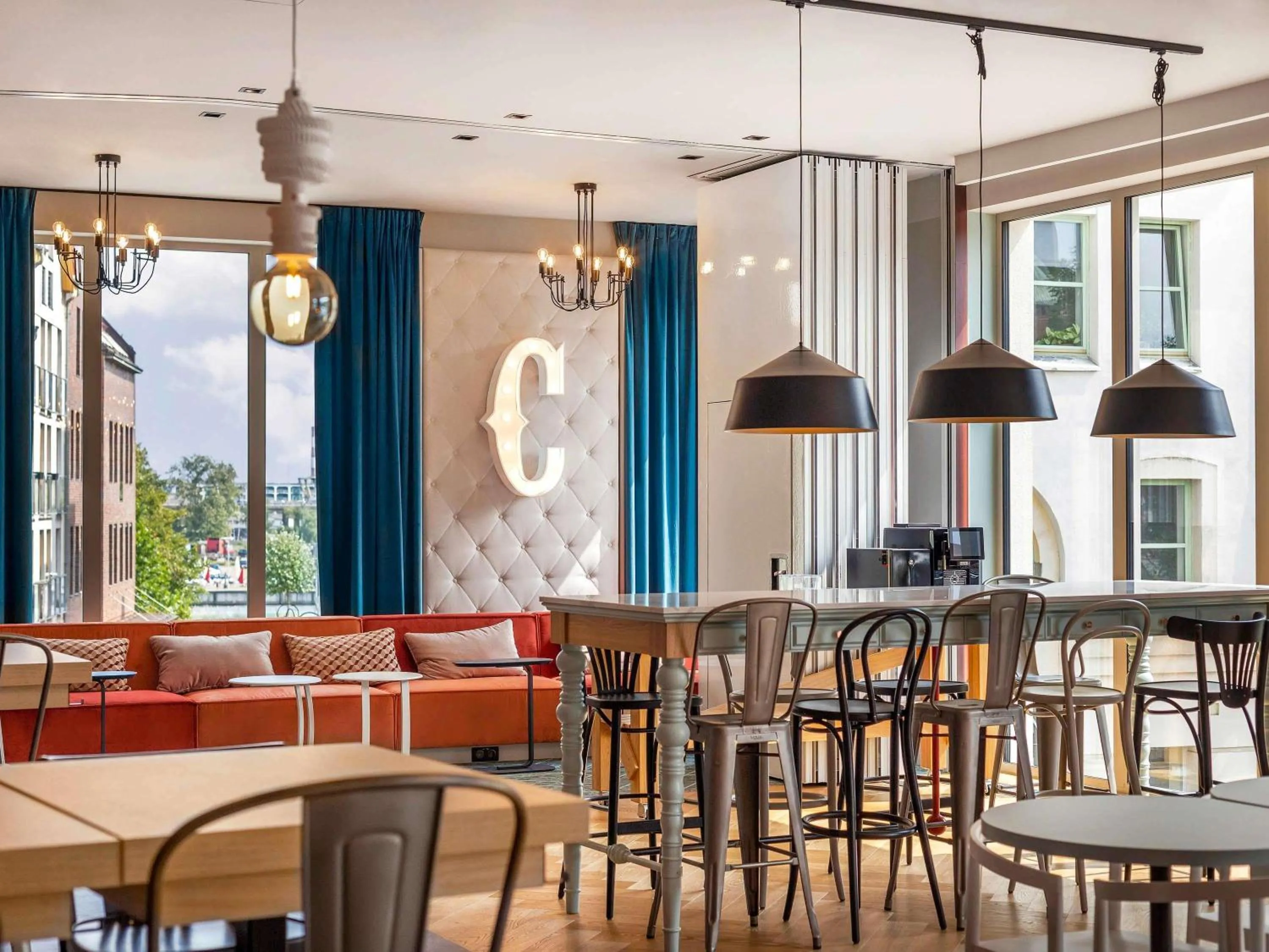 Restaurant/places to eat in ibis Styles Szczecin Stare Miasto