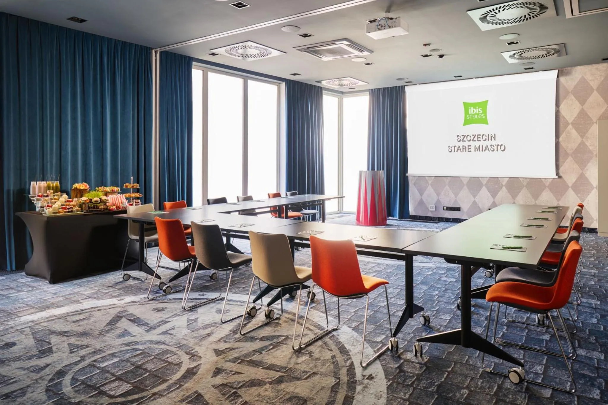 Meeting/conference room in ibis Styles Szczecin Stare Miasto
