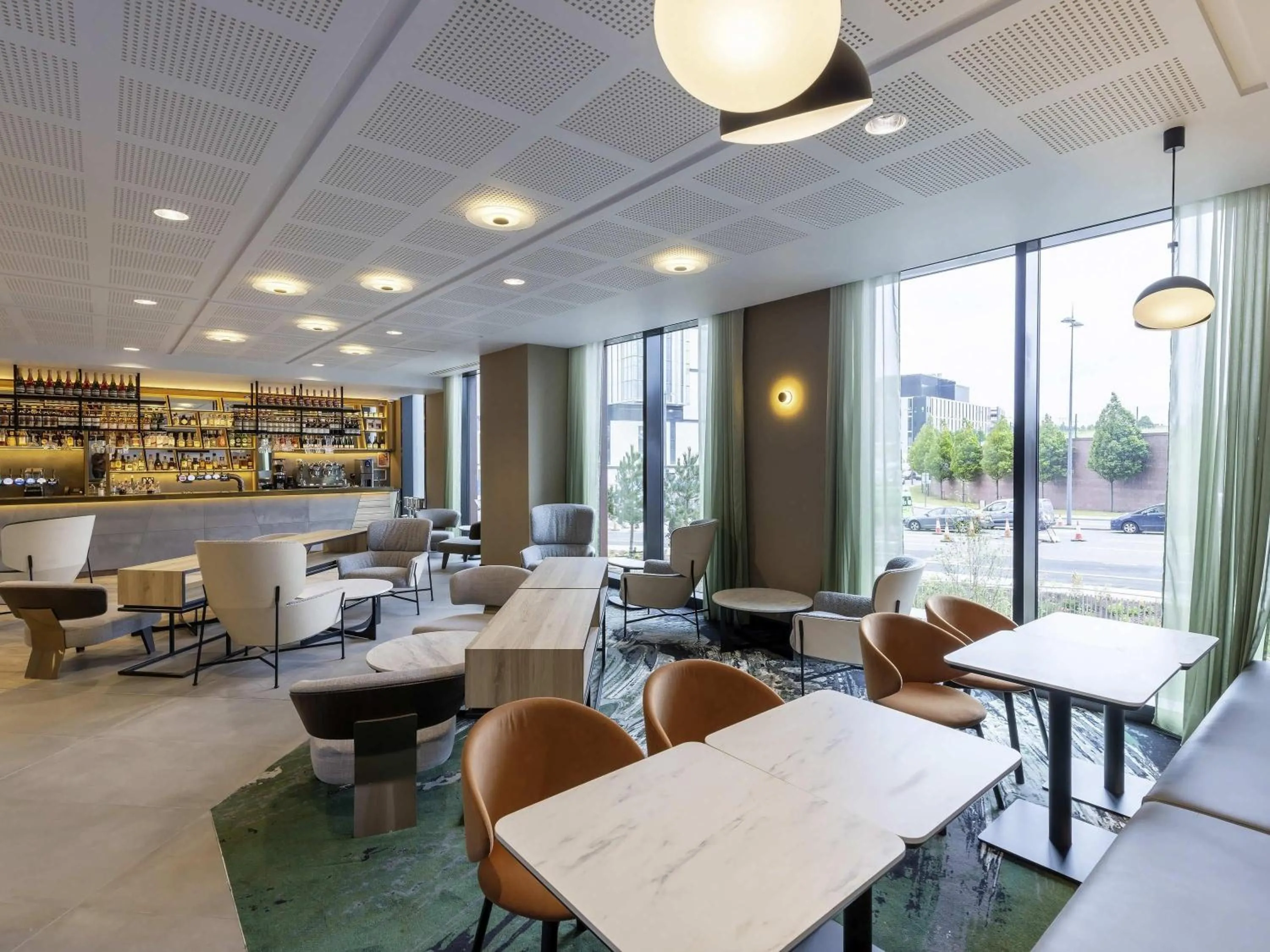 Lounge or bar in Novotel Liverpool Paddington Village