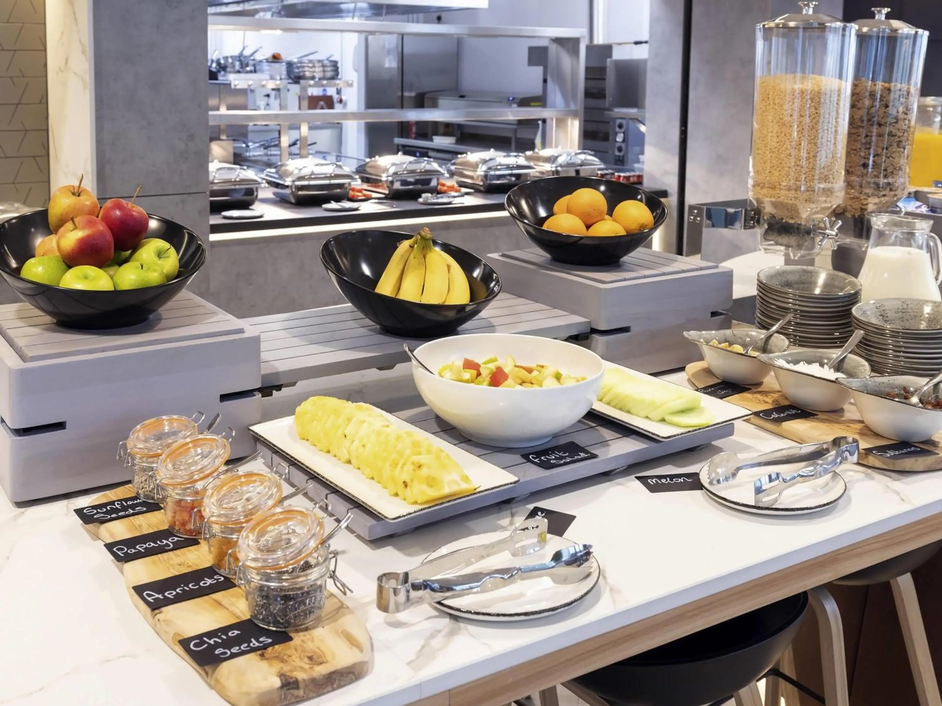 Breakfast in Novotel Liverpool Paddington Village