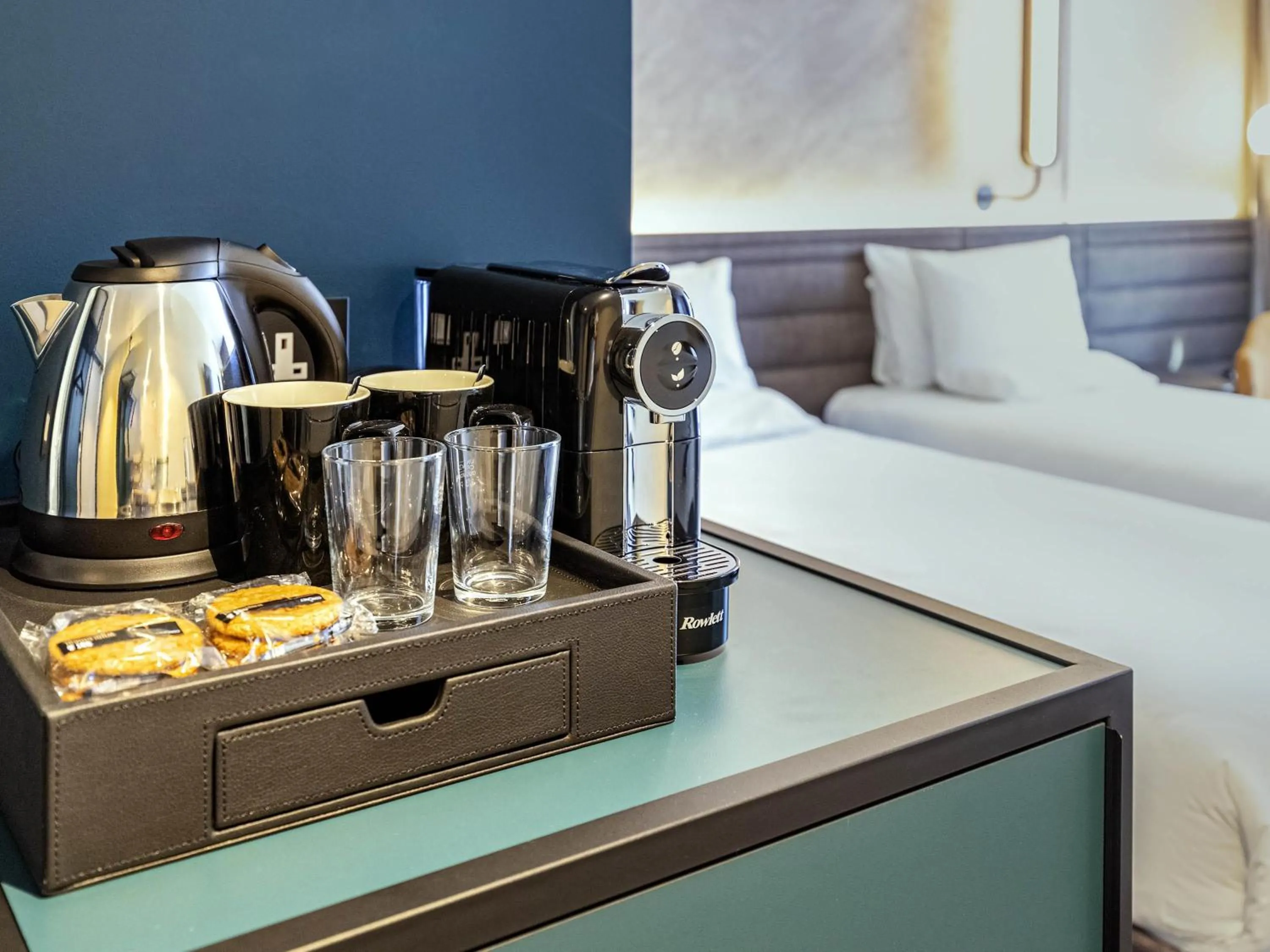 Bedroom, Bed in Novotel Liverpool Paddington Village