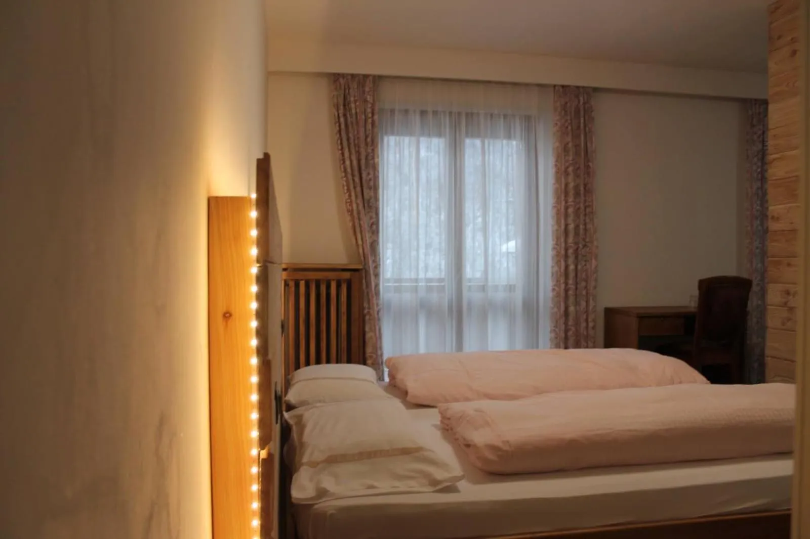 Photo of the whole room in Hotel Carlone