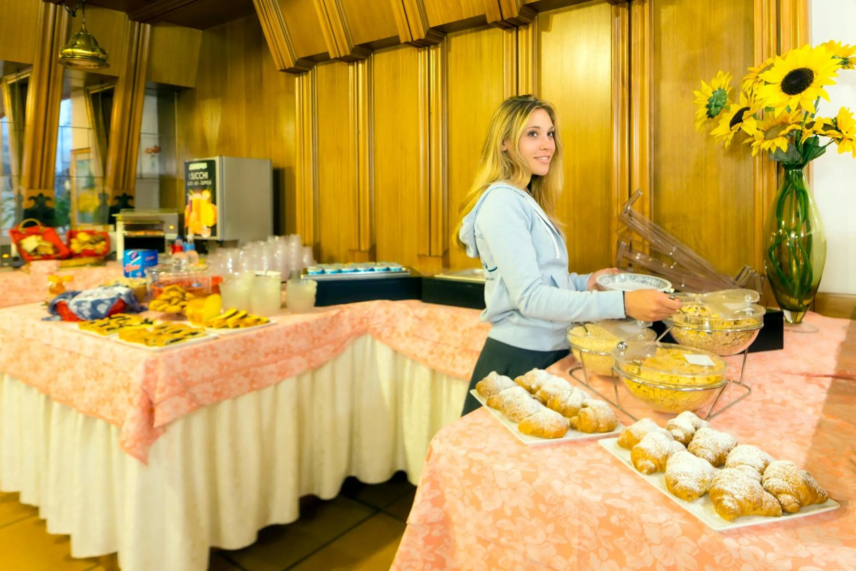 Breakfast in Hotel Carlone