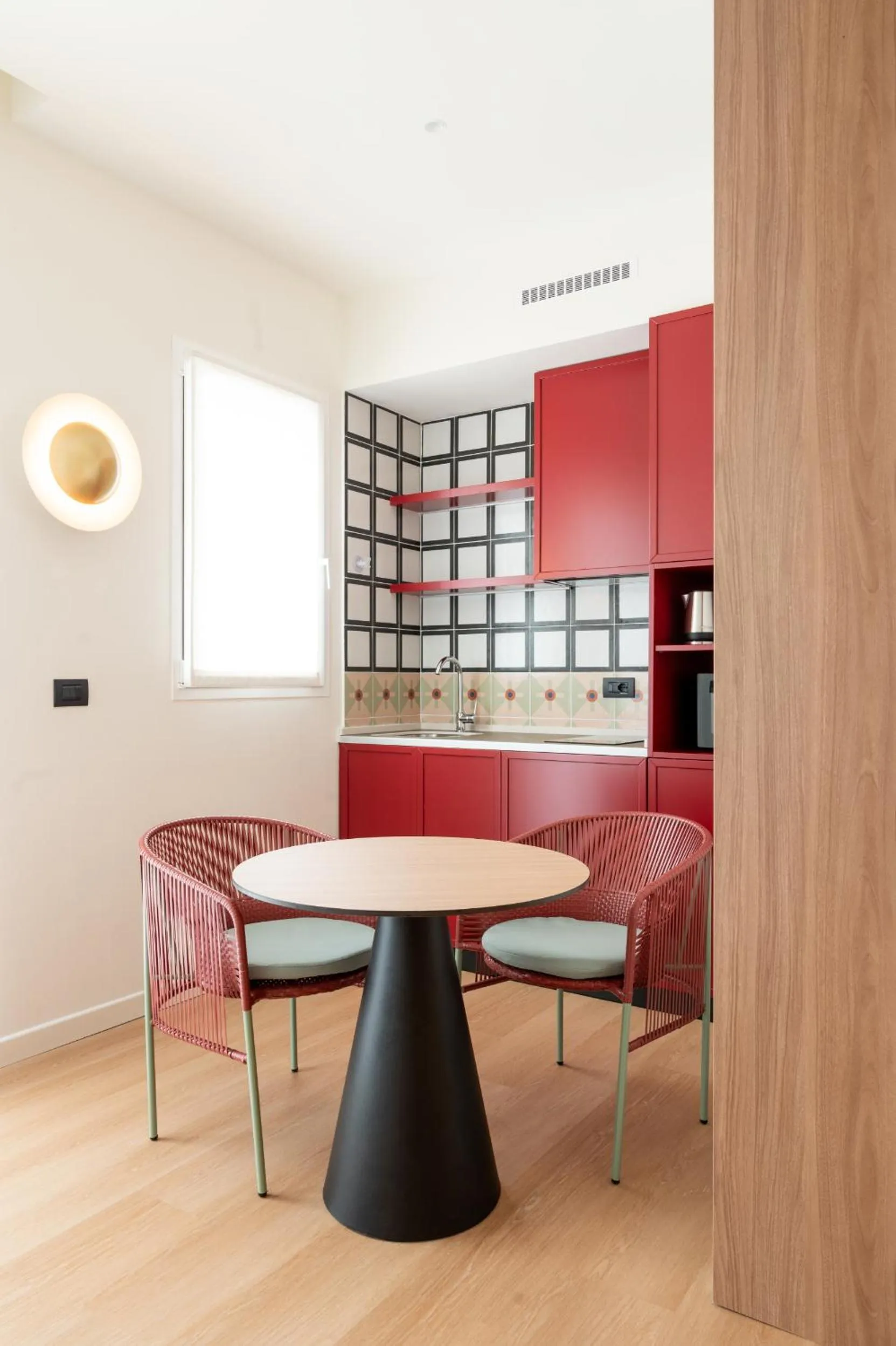 Seating area in Hotel Ungheria Varese 1946