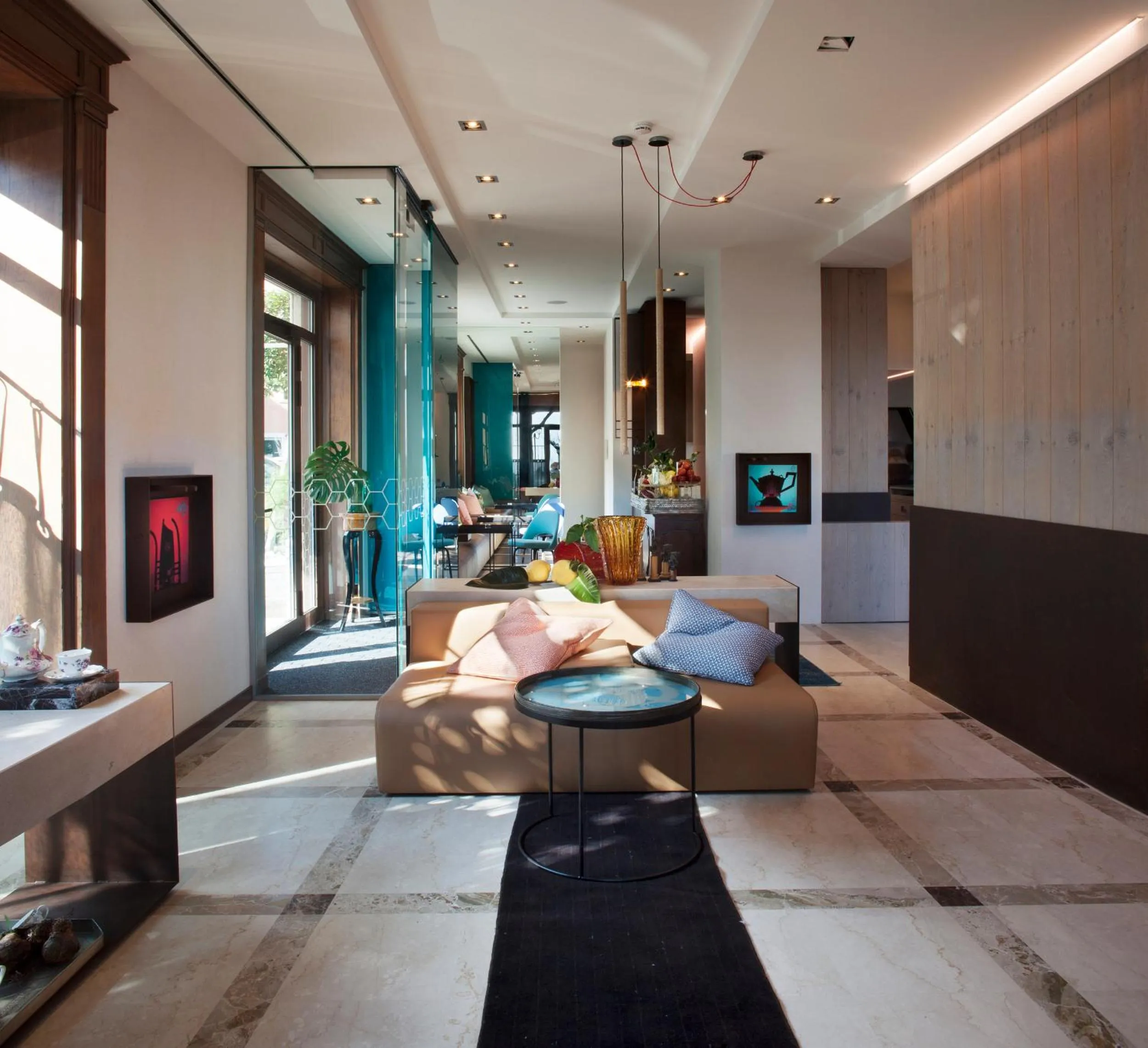 Communal lounge/ TV room in Park Hotel