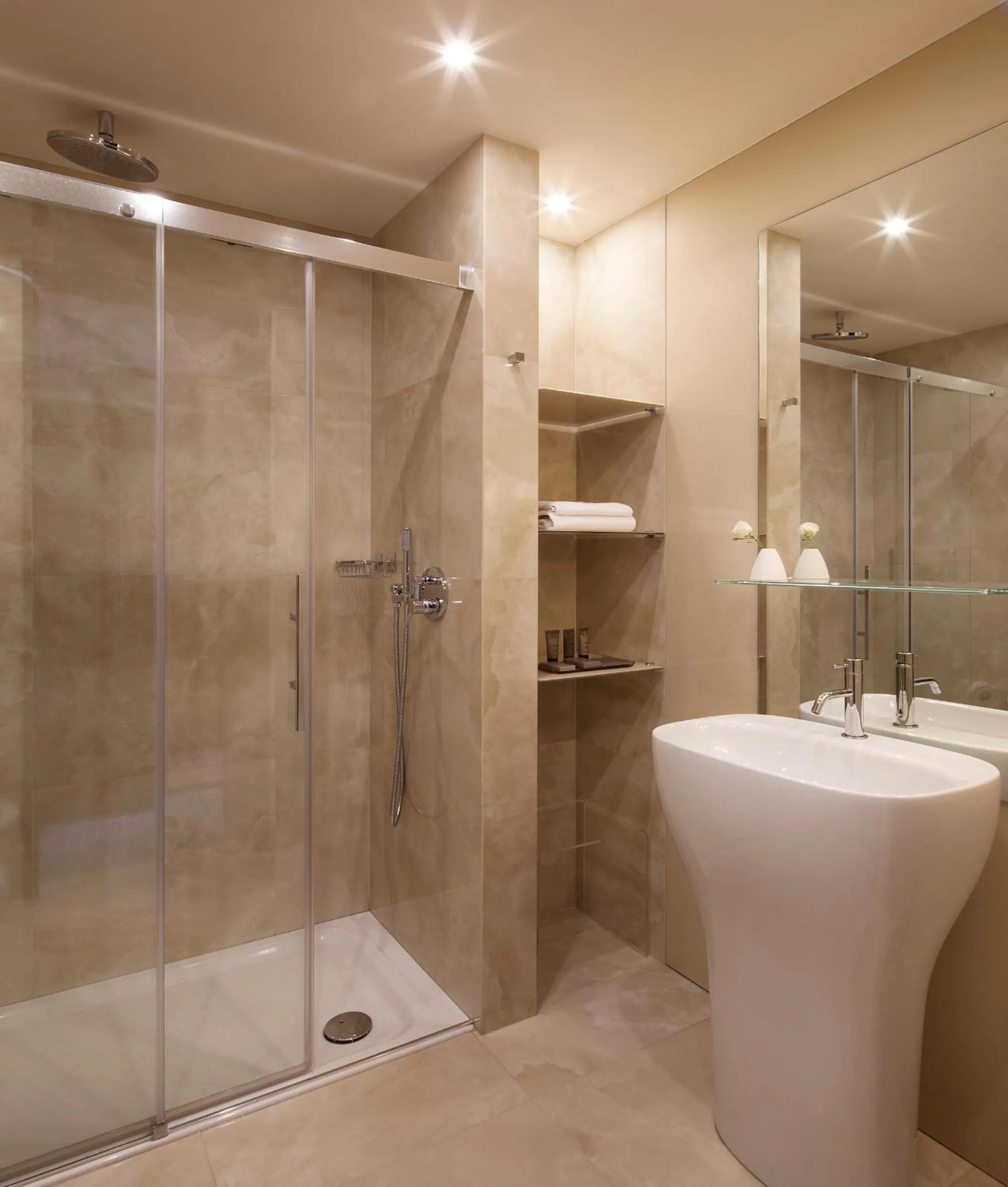 Bathroom in Park Hotel