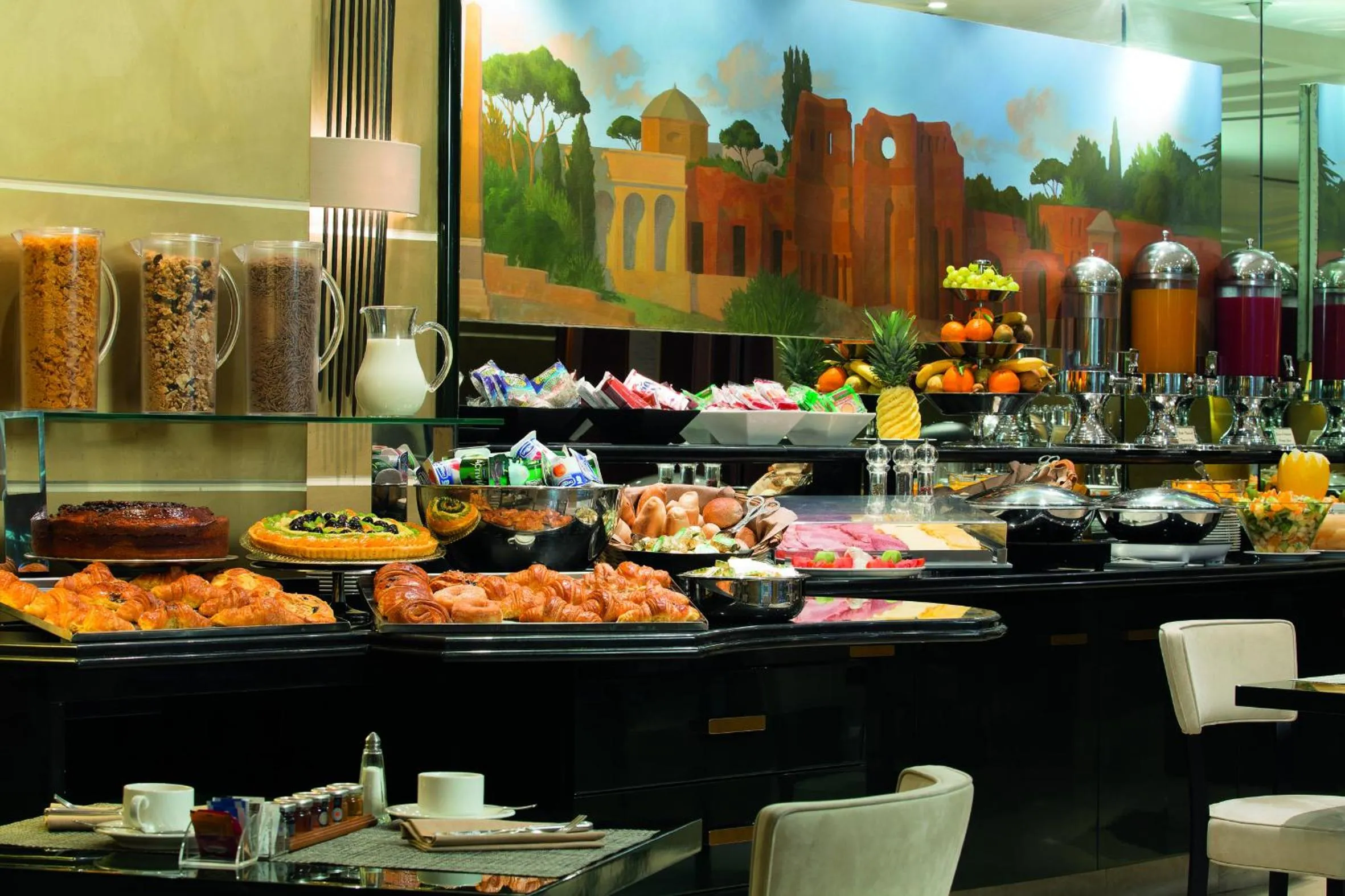 Restaurant/places to eat in Hotel dei Mellini