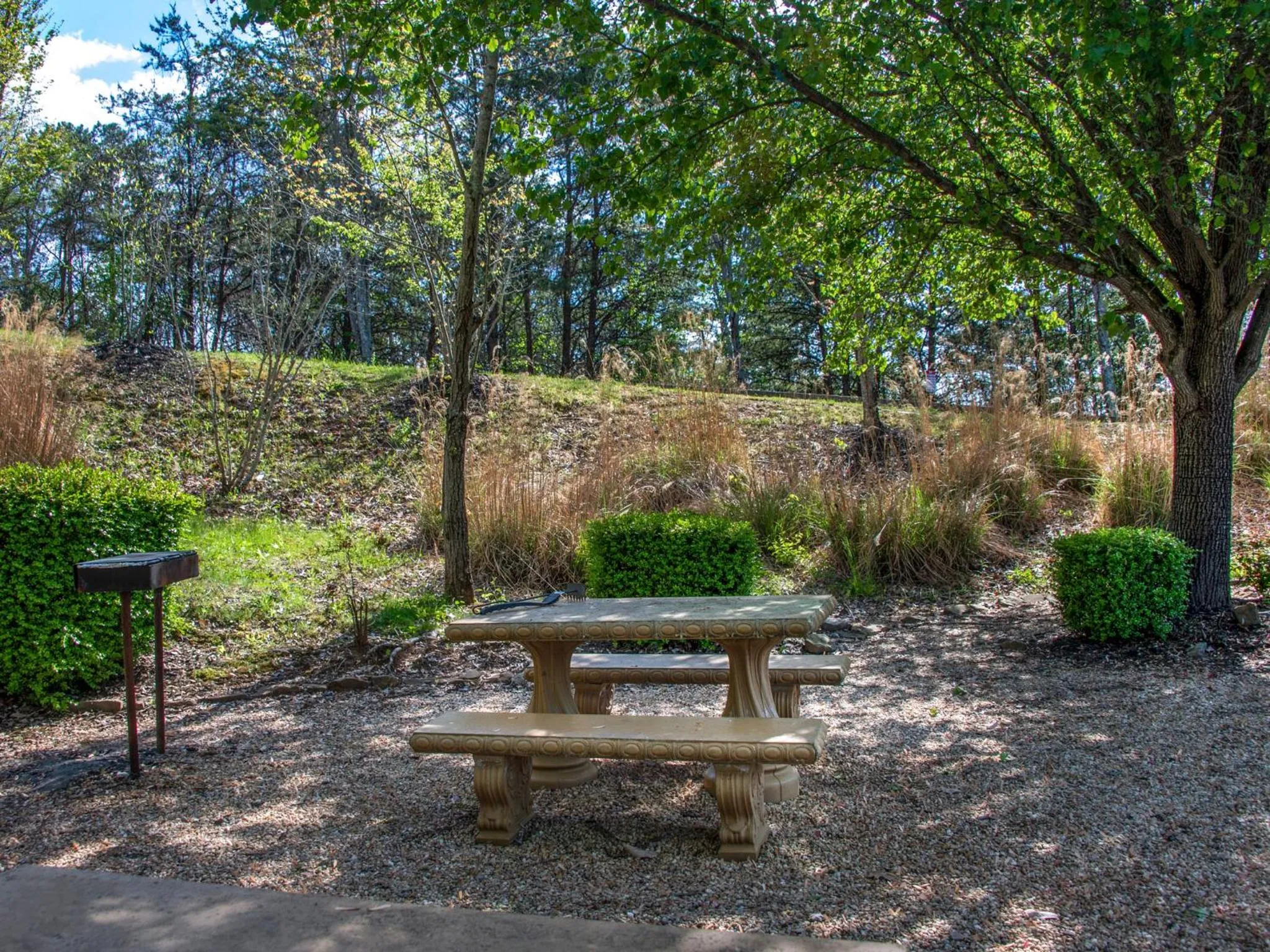 Property building in Lazy Bears Den 2103