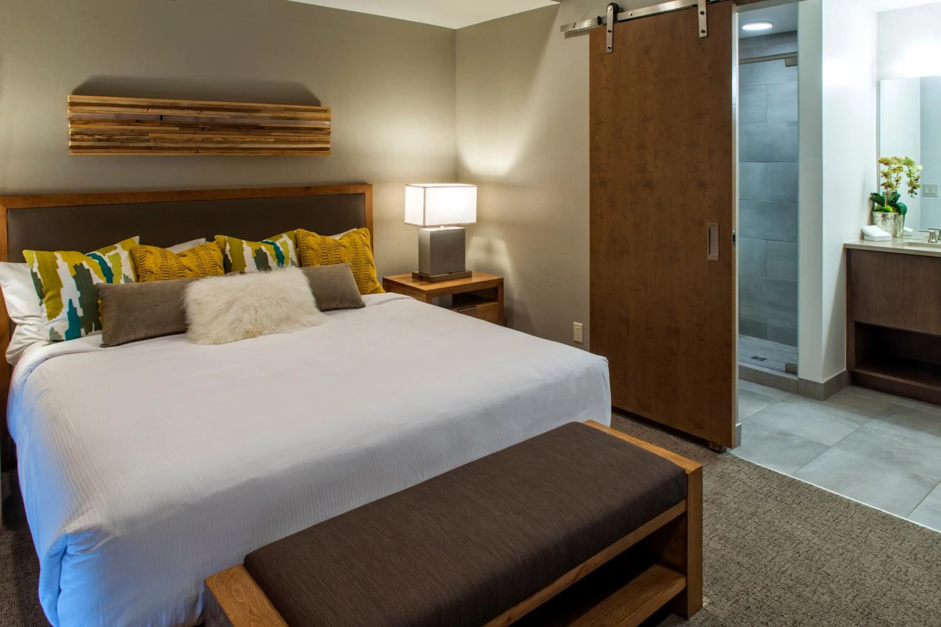 Bedroom, Bed in Grand Colorado on Peak 8