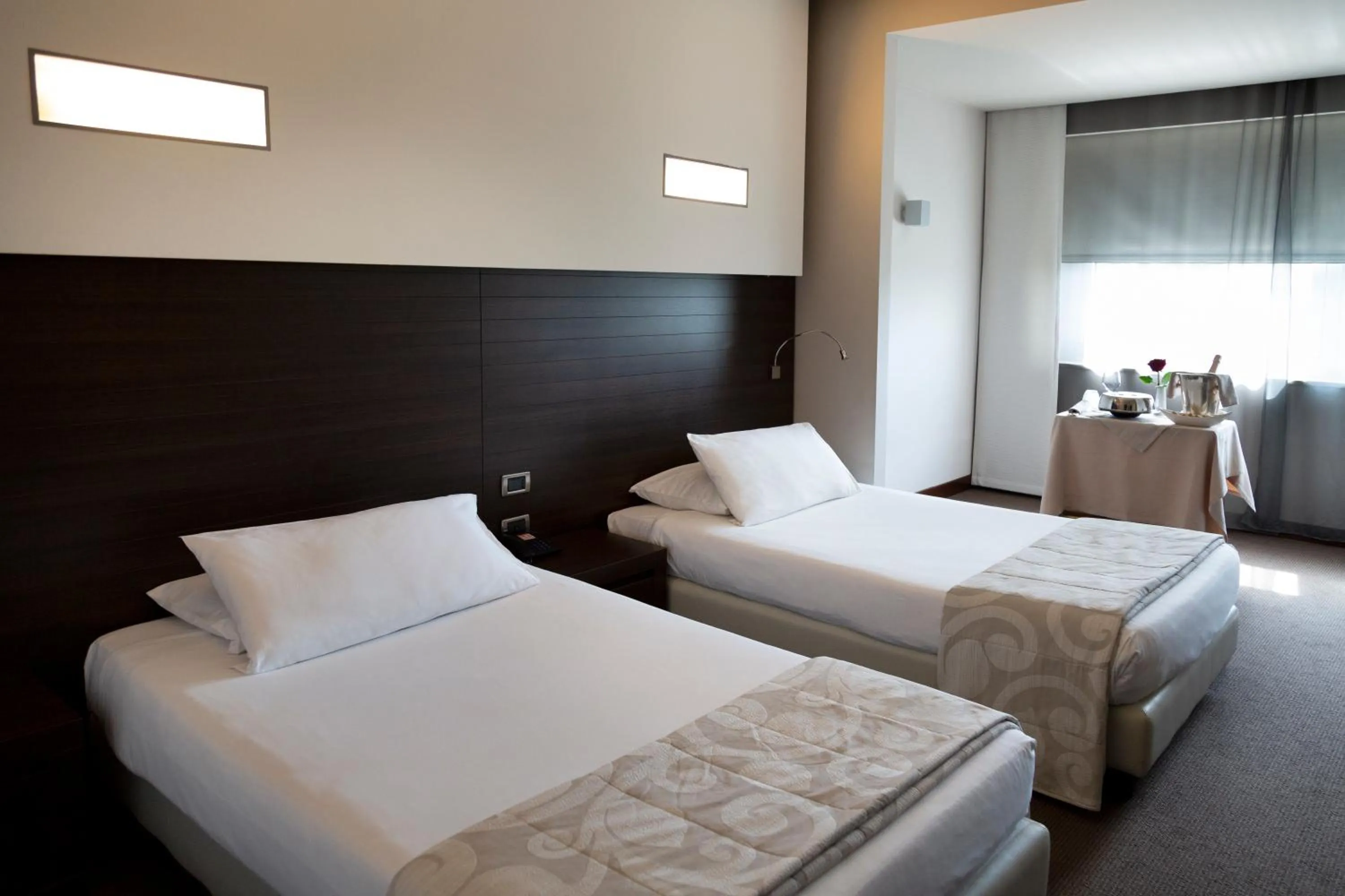 Bedroom, Bed in Hotel Selene Pomezia