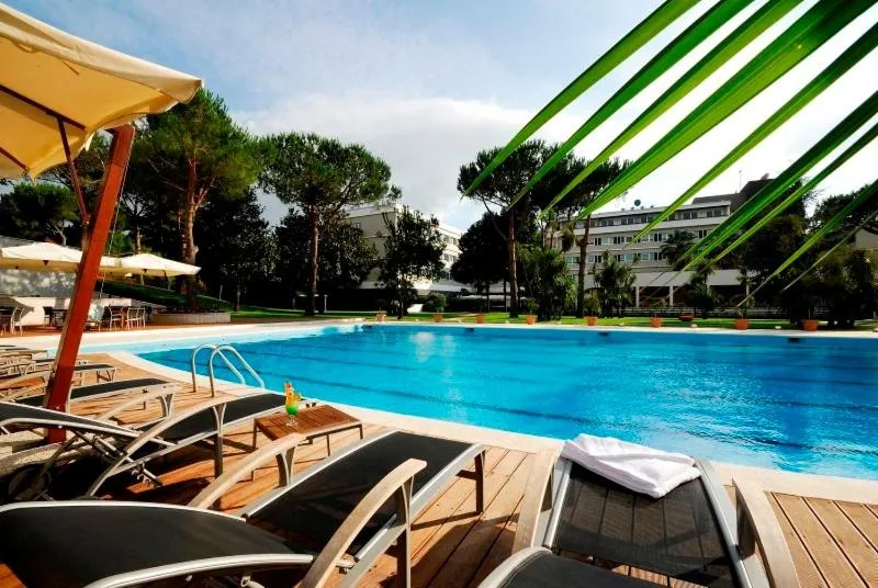 Swimming pool in Hotel Selene Pomezia