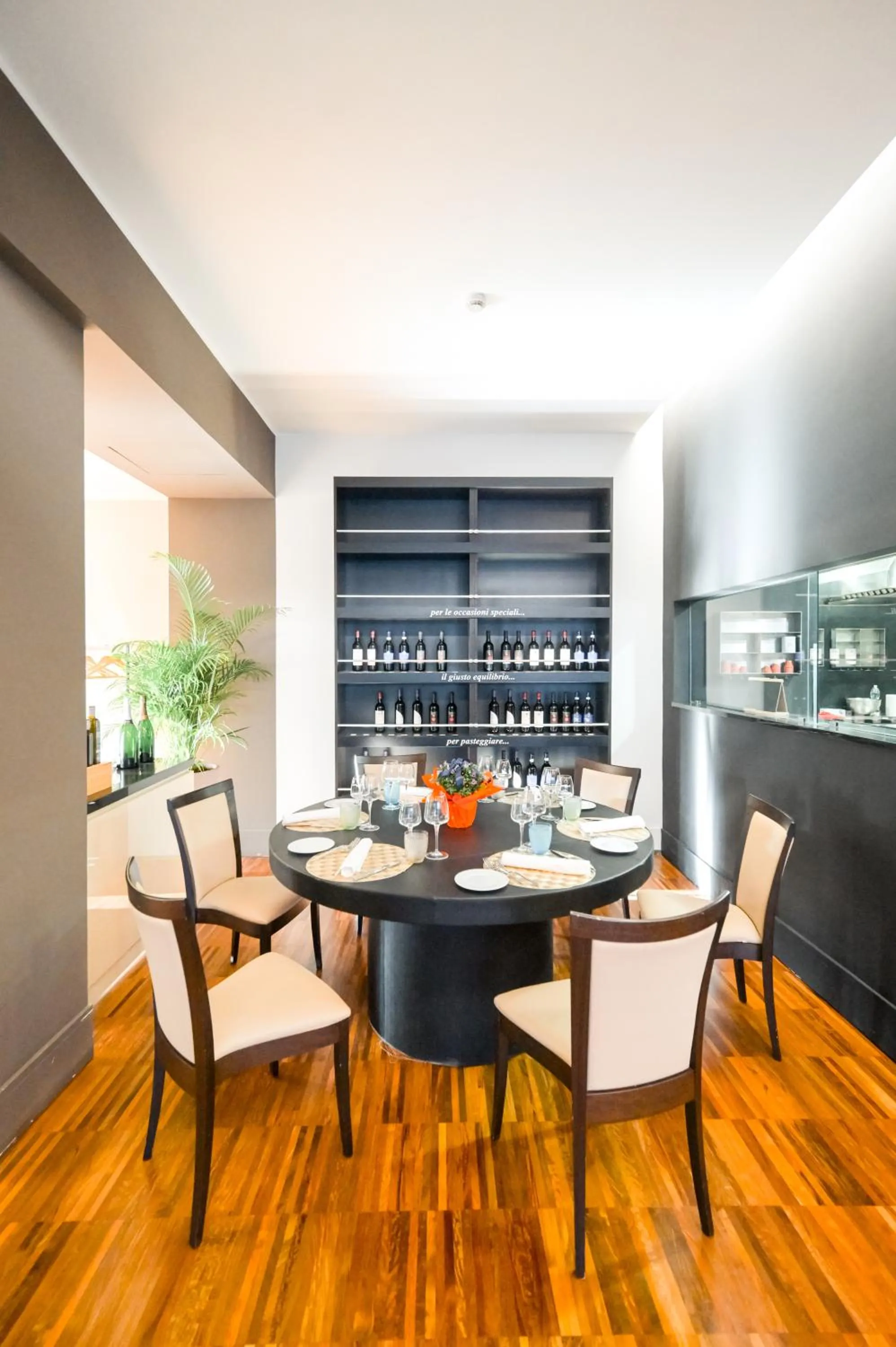 Restaurant/places to eat in Hotel Selene Pomezia