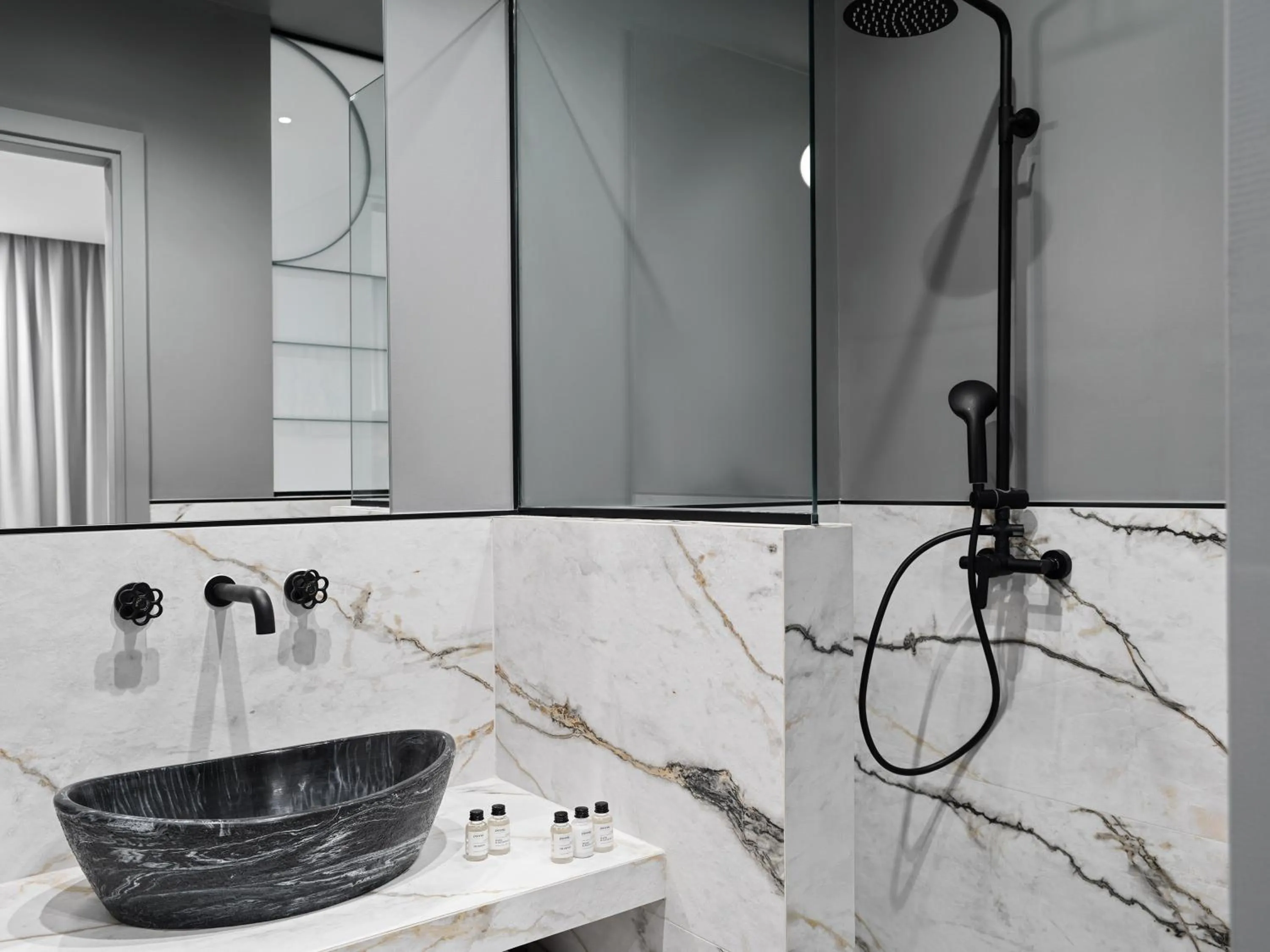 Bathroom in Athens City View Urban Suites