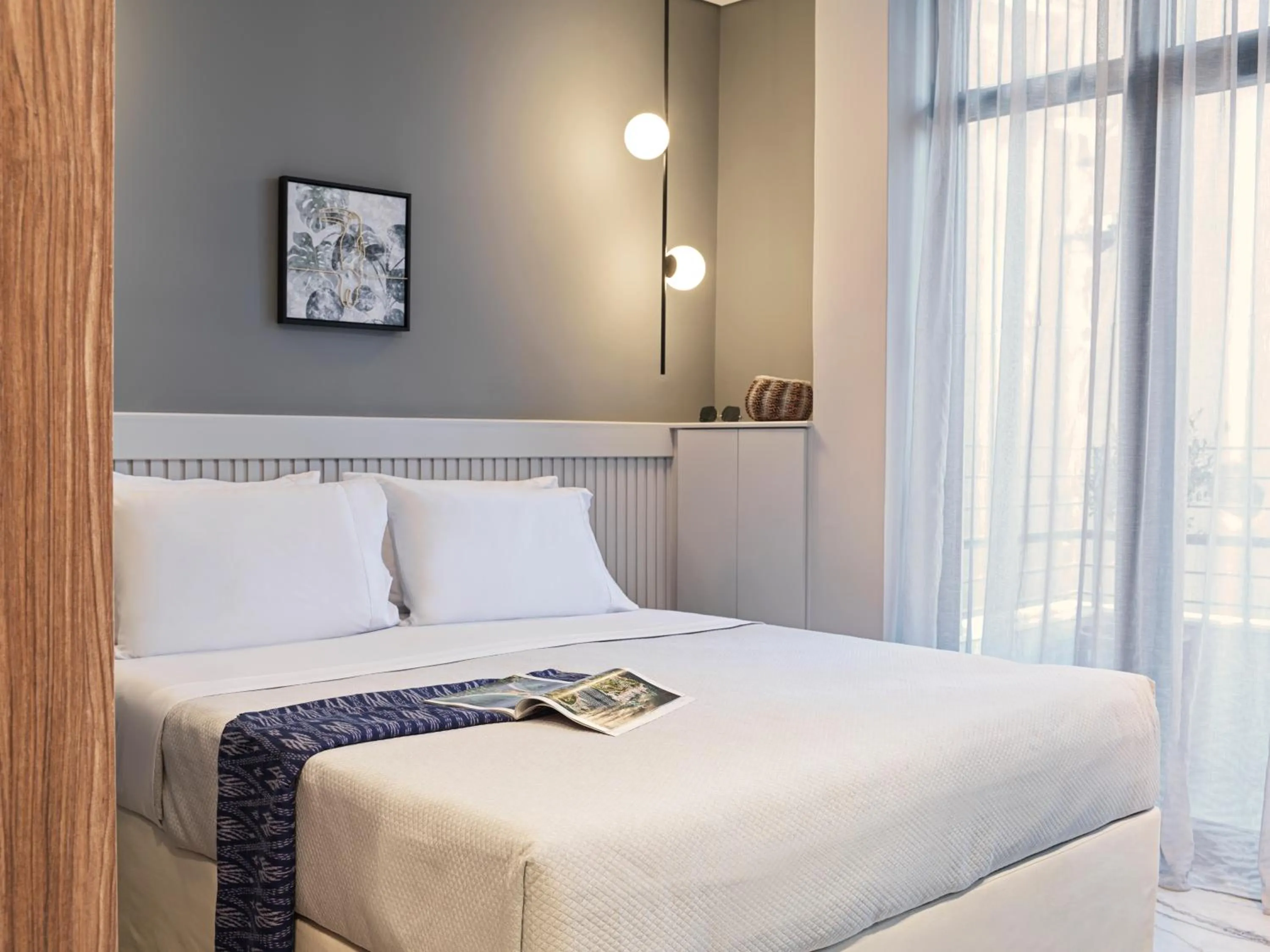 Bed in Athens City View Urban Suites