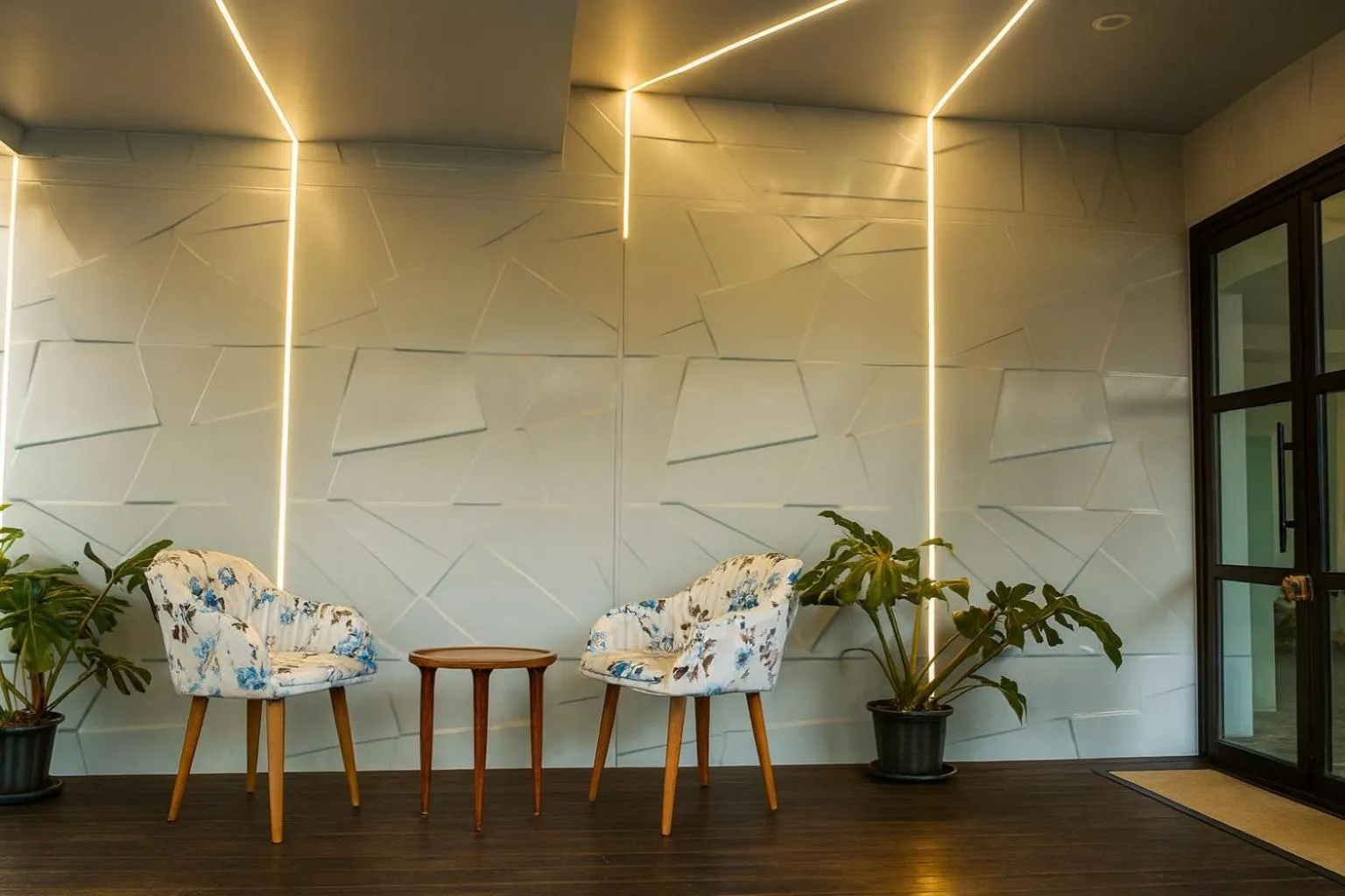 Restaurant/places to eat in White Fern Stays Serviced Apartments - Gachibowli