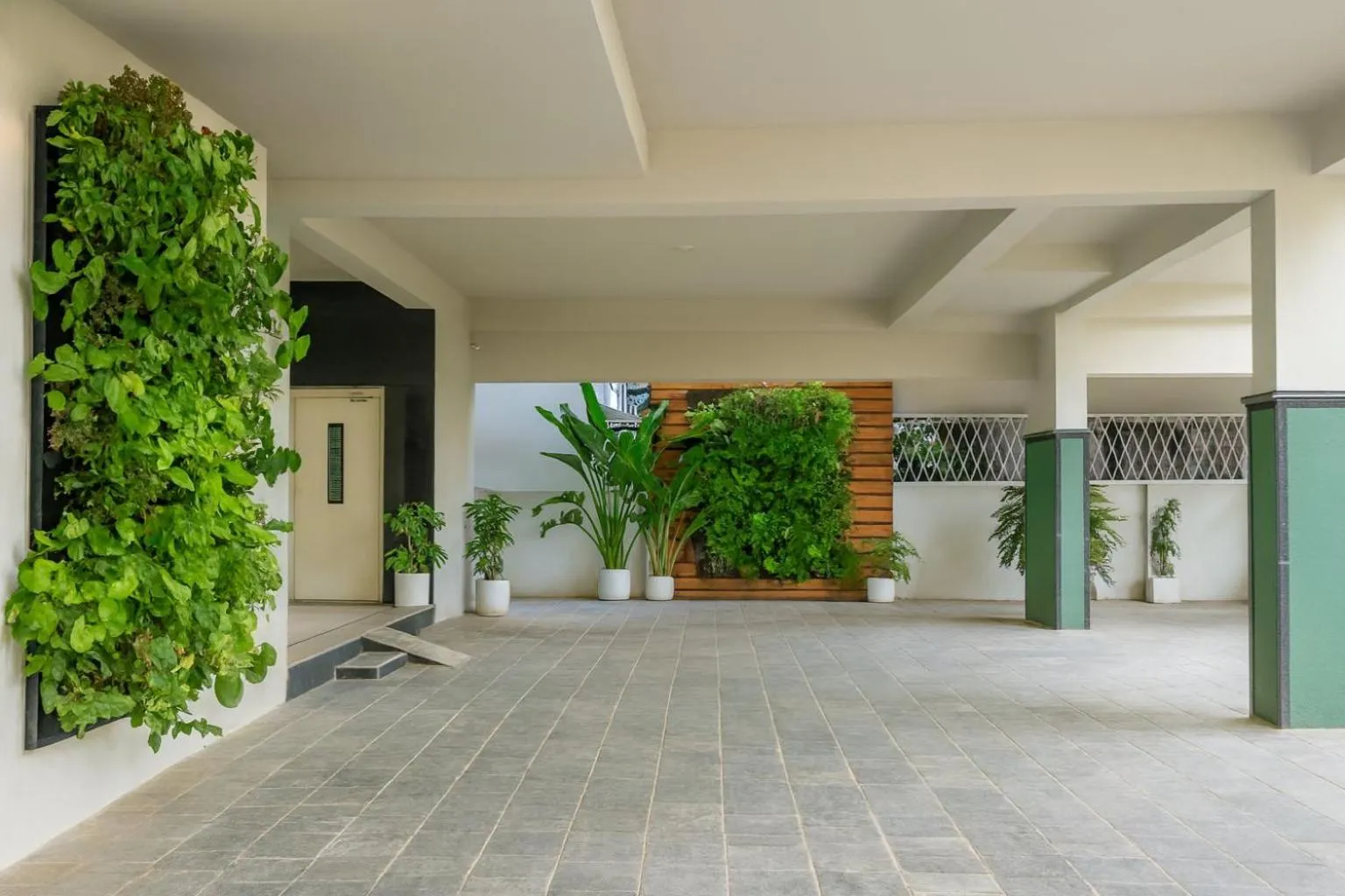 Parking in White Fern Stays Serviced Apartments - Gachibowli