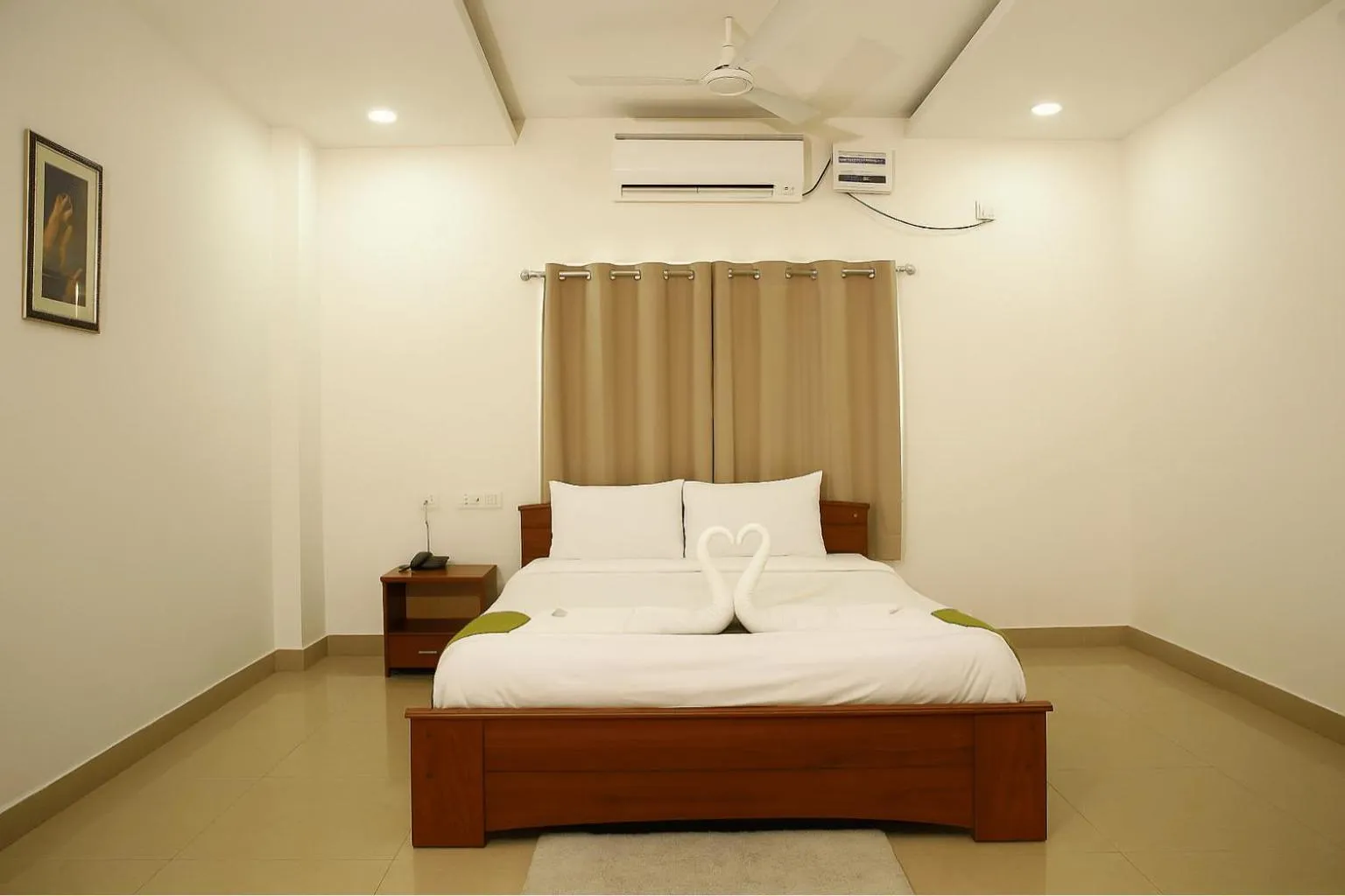 Bedroom, Bed in White Fern Stays Serviced Apartments - Gachibowli