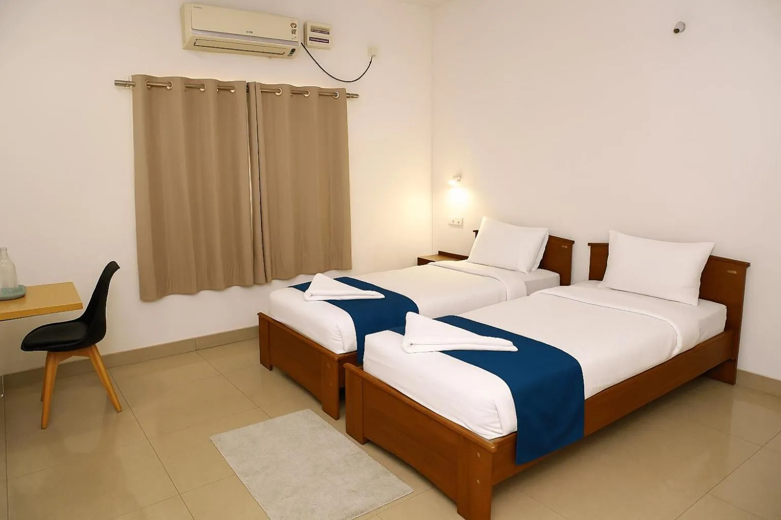 Bedroom, Bed in White Fern Stays Serviced Apartments - Gachibowli