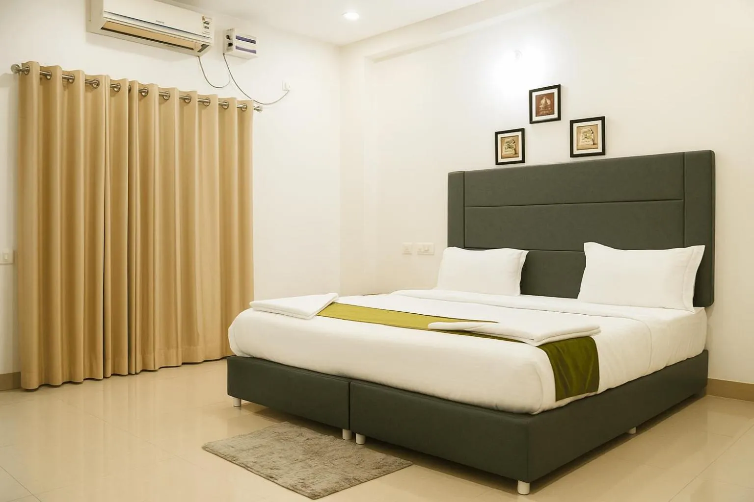 Bedroom, Bed in White Fern Stays Serviced Apartments - Gachibowli