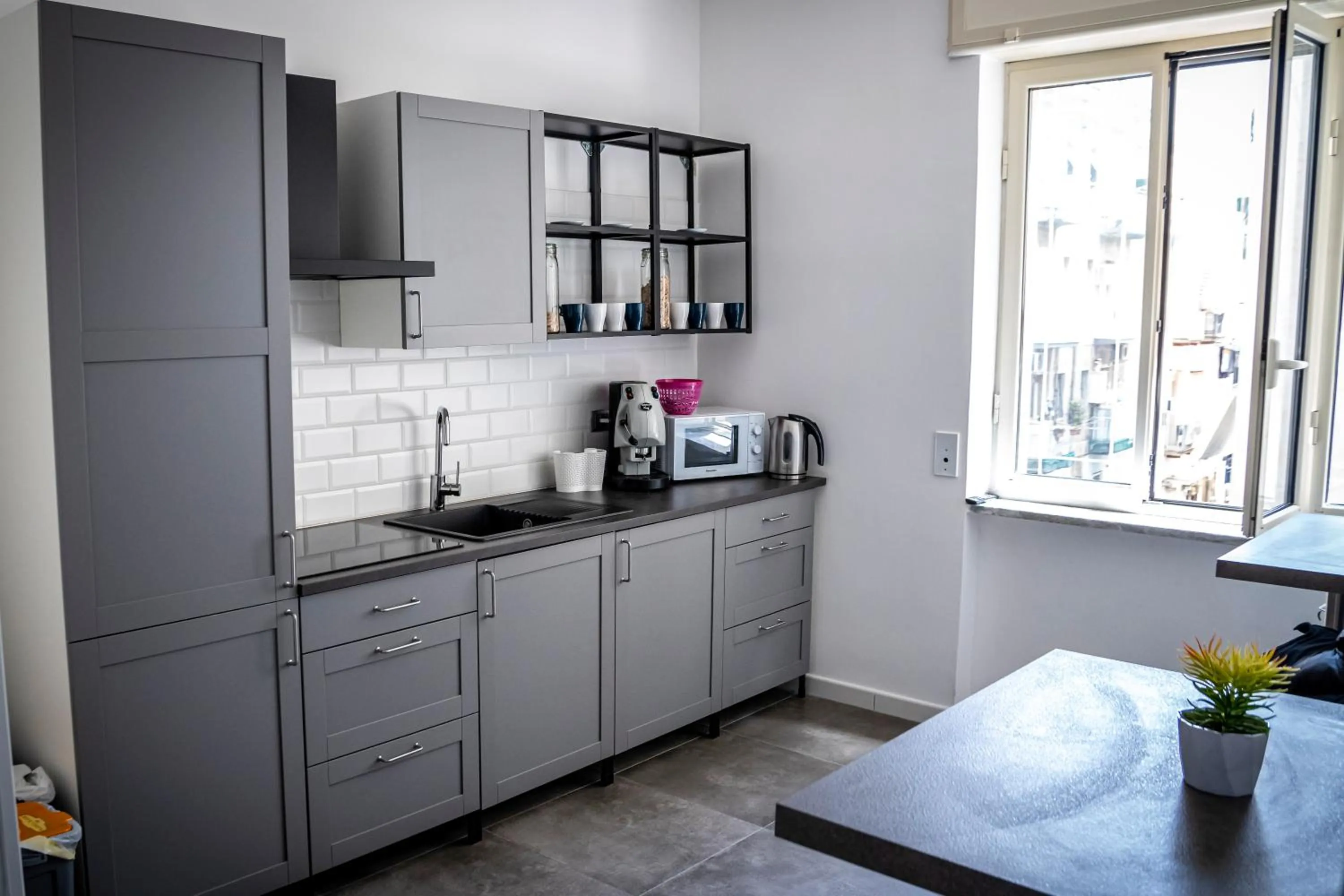 Coffee/tea facilities in B&B i Murales