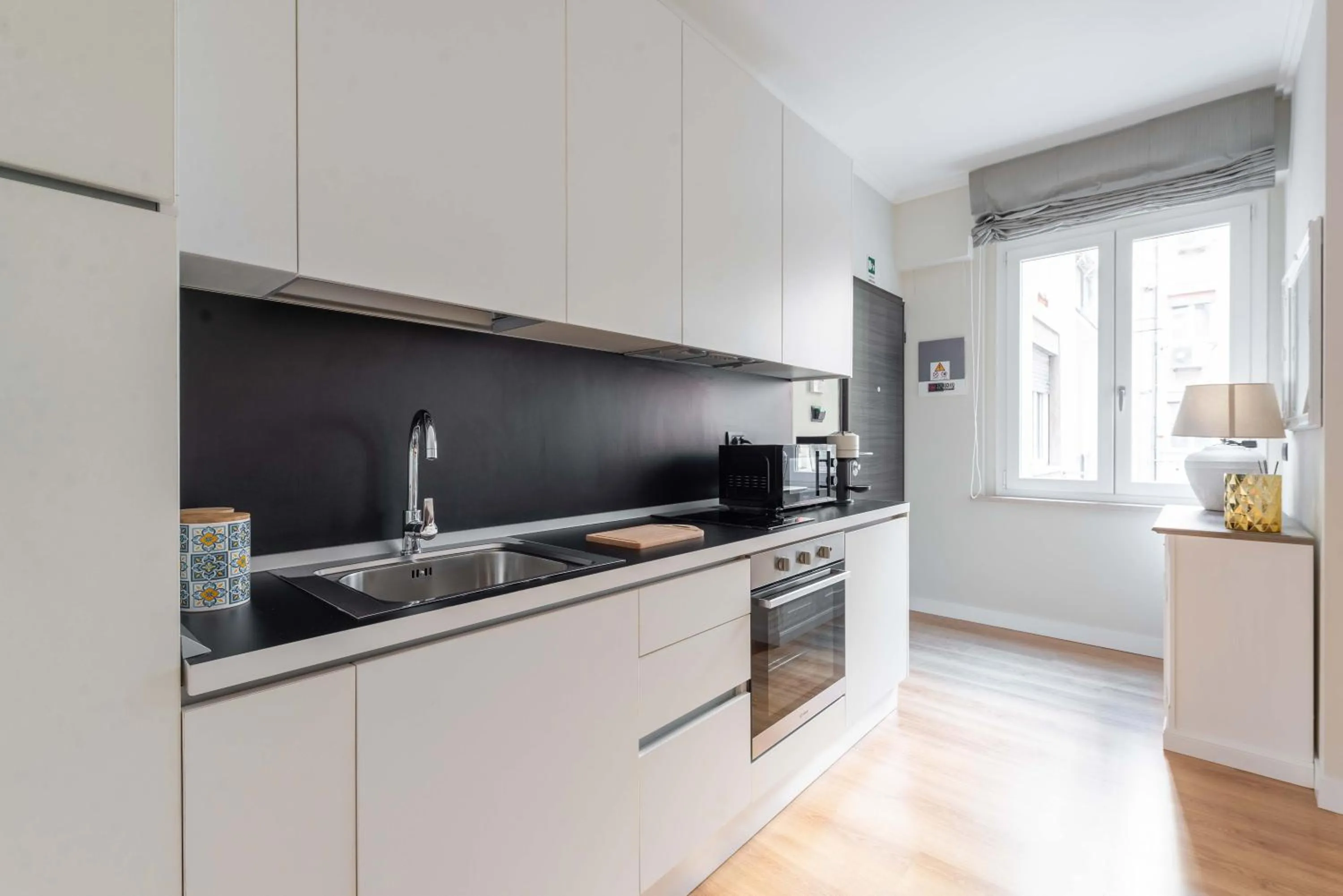 Kitchen or kitchenette in SuityRHome Campo de' Fiori