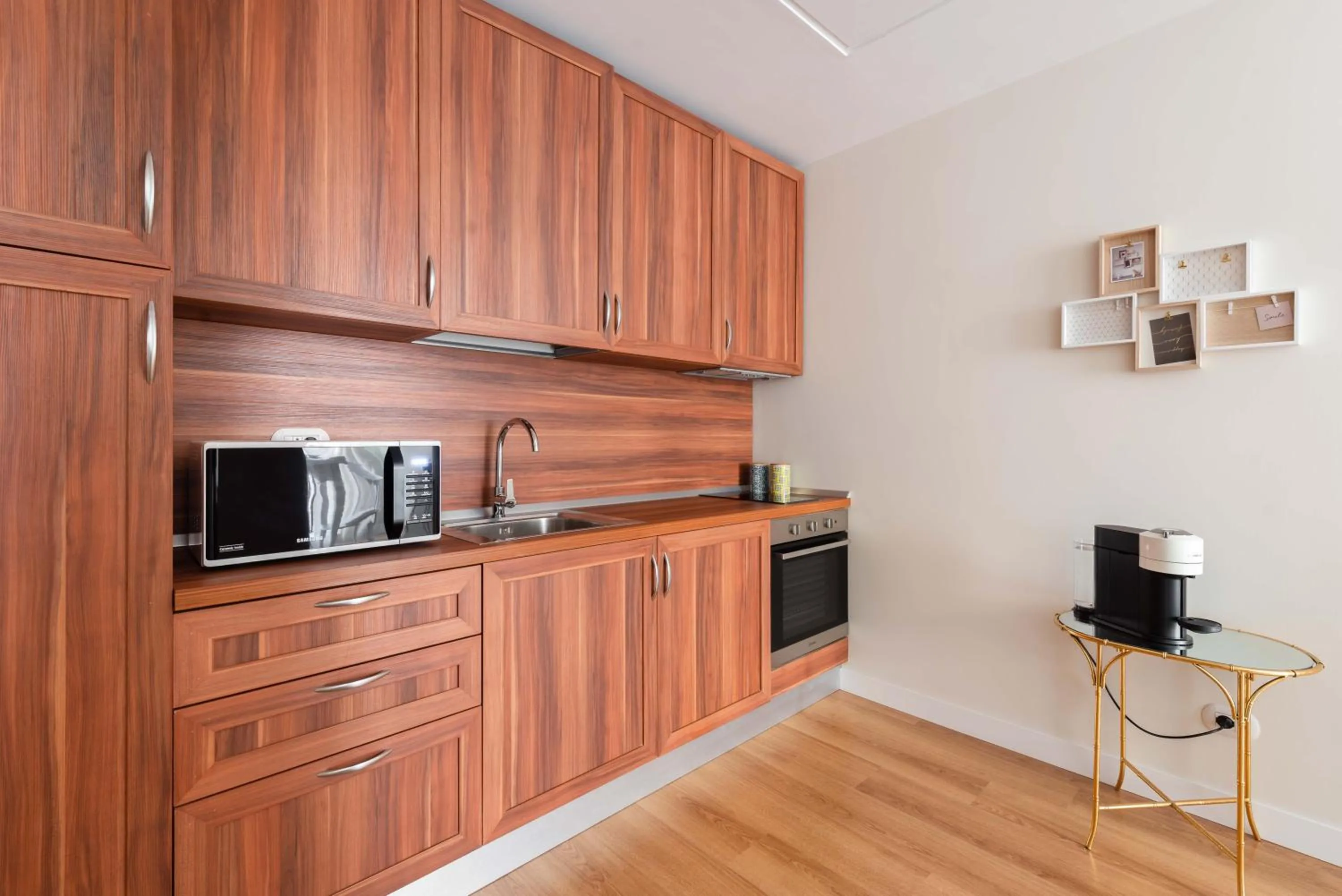 Kitchen or kitchenette in SuityRHome Campo de' Fiori