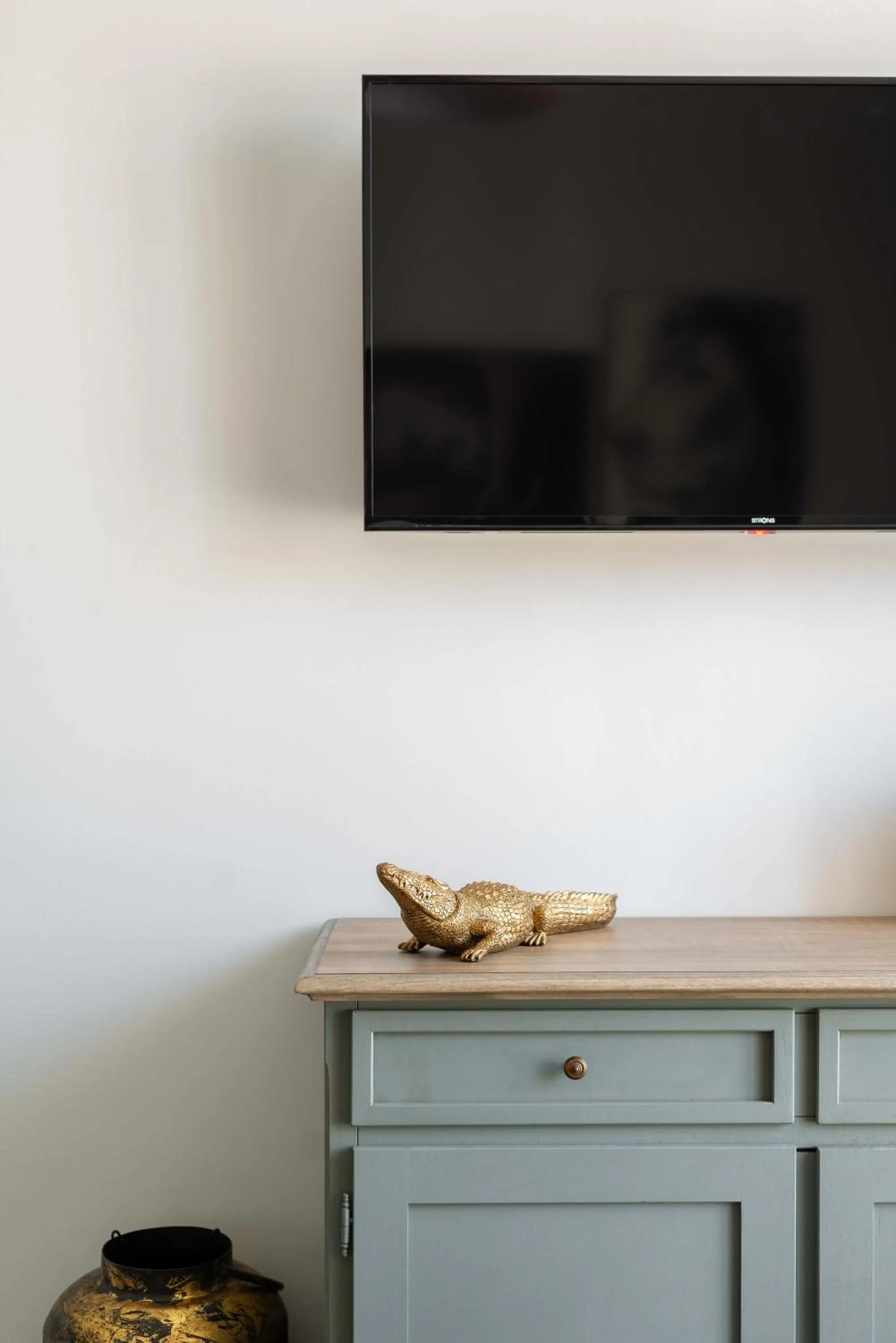 TV and multimedia in SuityRHome Campo de' Fiori