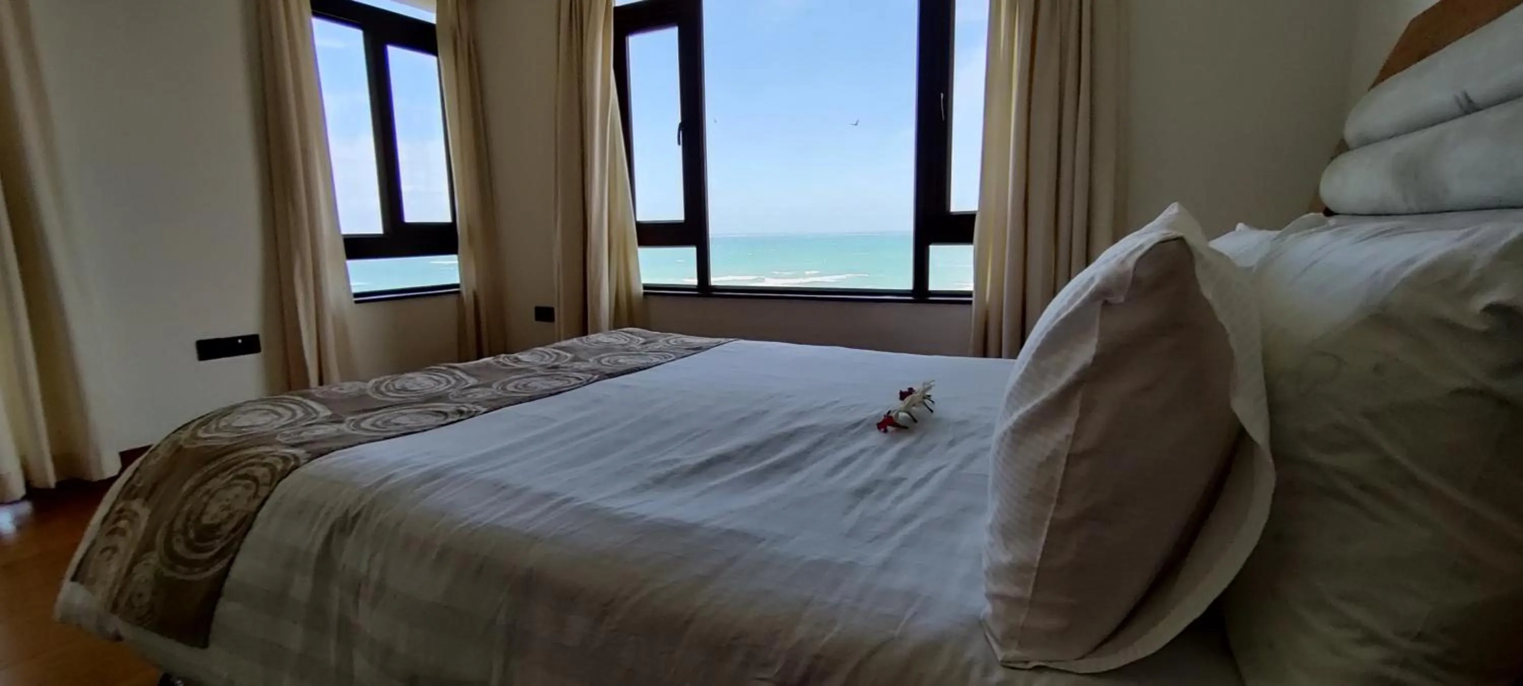 Bedroom, Bed in English Point Residence Beach Apartments Mombasa