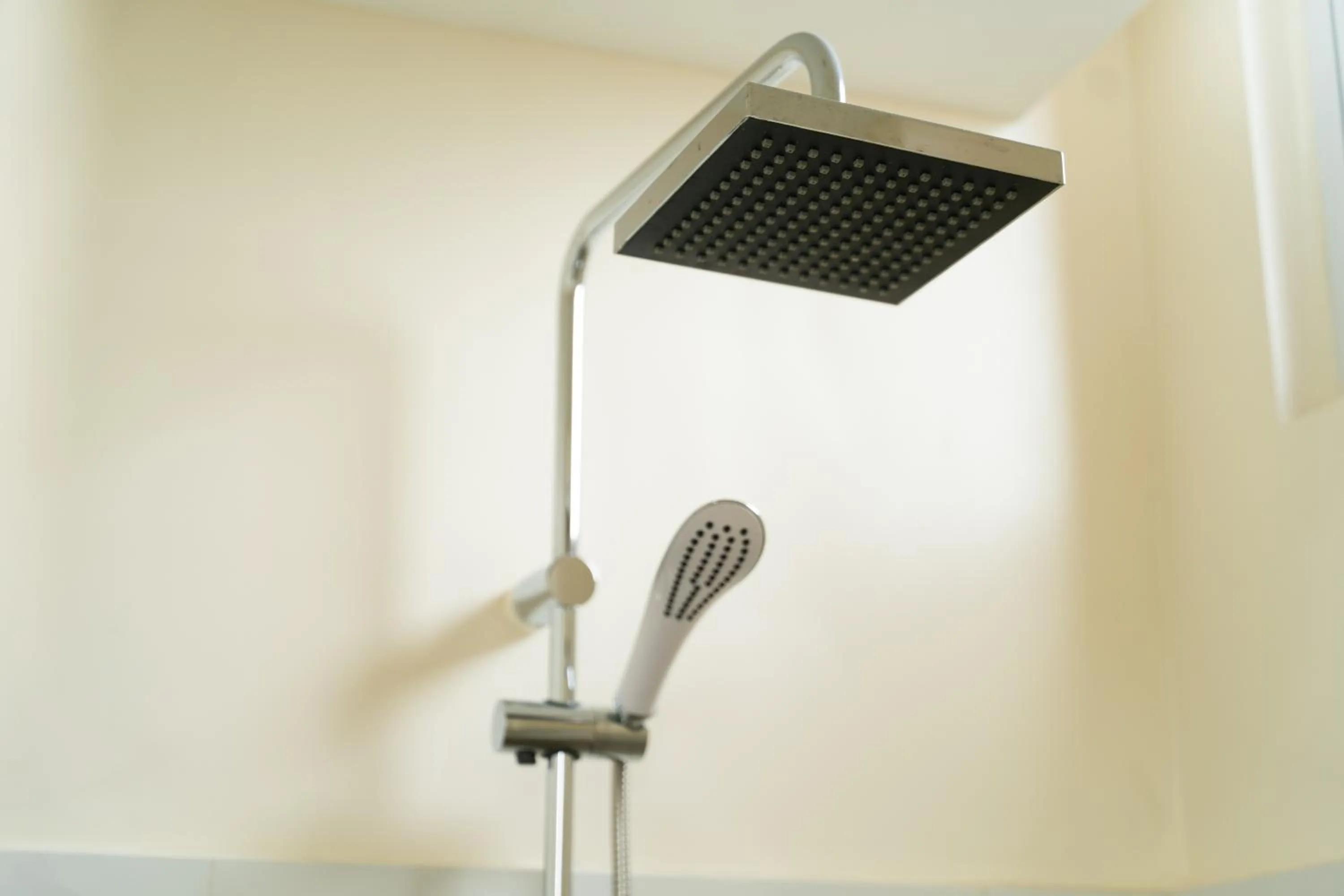 Shower in MySpace Hotel Comembo Taguig