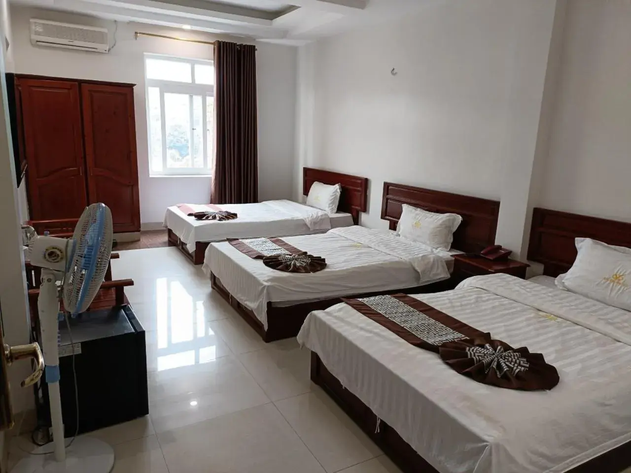 Triple Room in SONG HONG VIEW HOTEL Triple Room in SONG HONG VIEW HOTEL